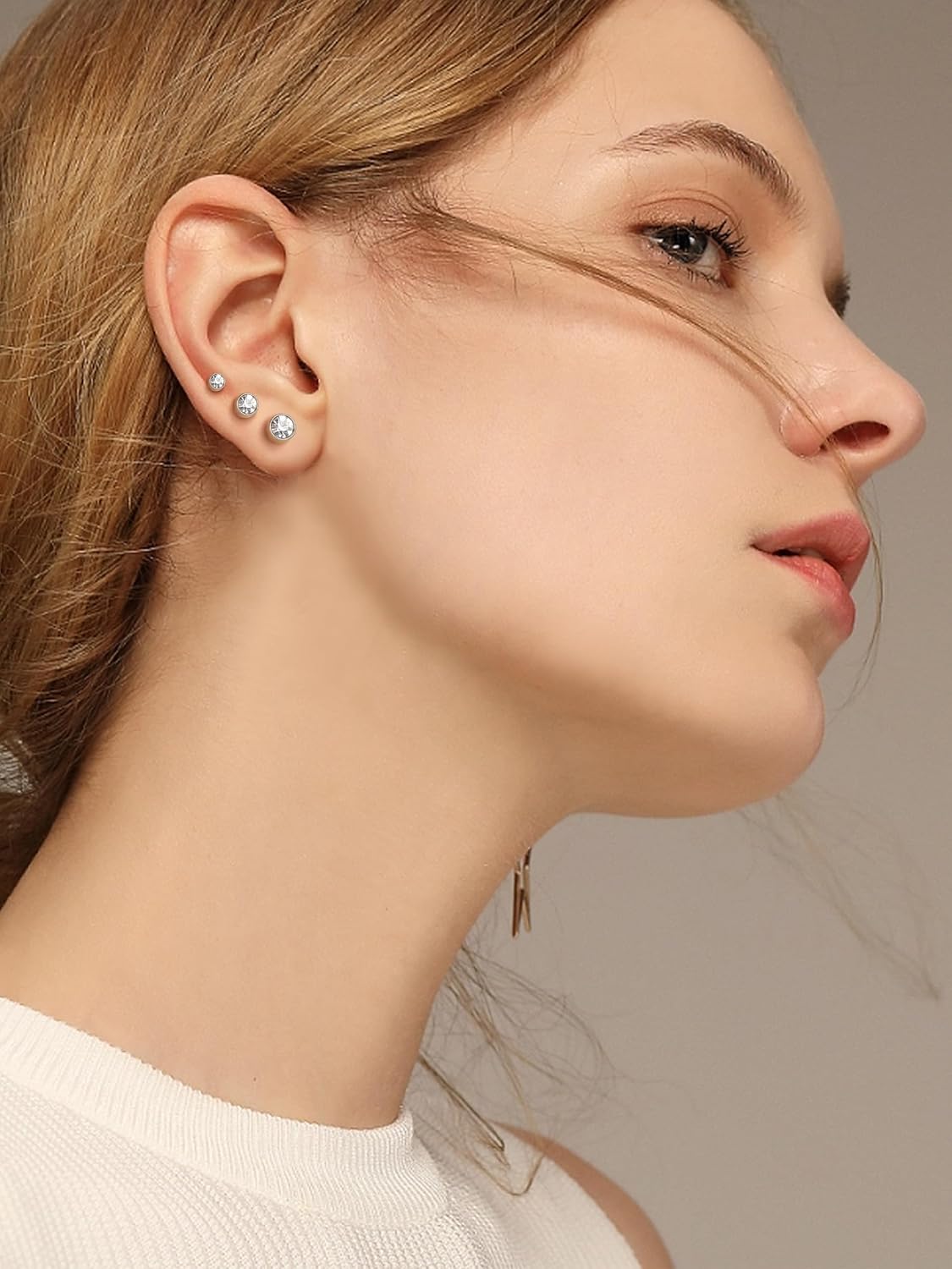 Detalle de Titan Ohrstecker Hypoallergen (G23) mit Schraubverschluss und Zirkonia – 3 mm/4 mm/5 mm