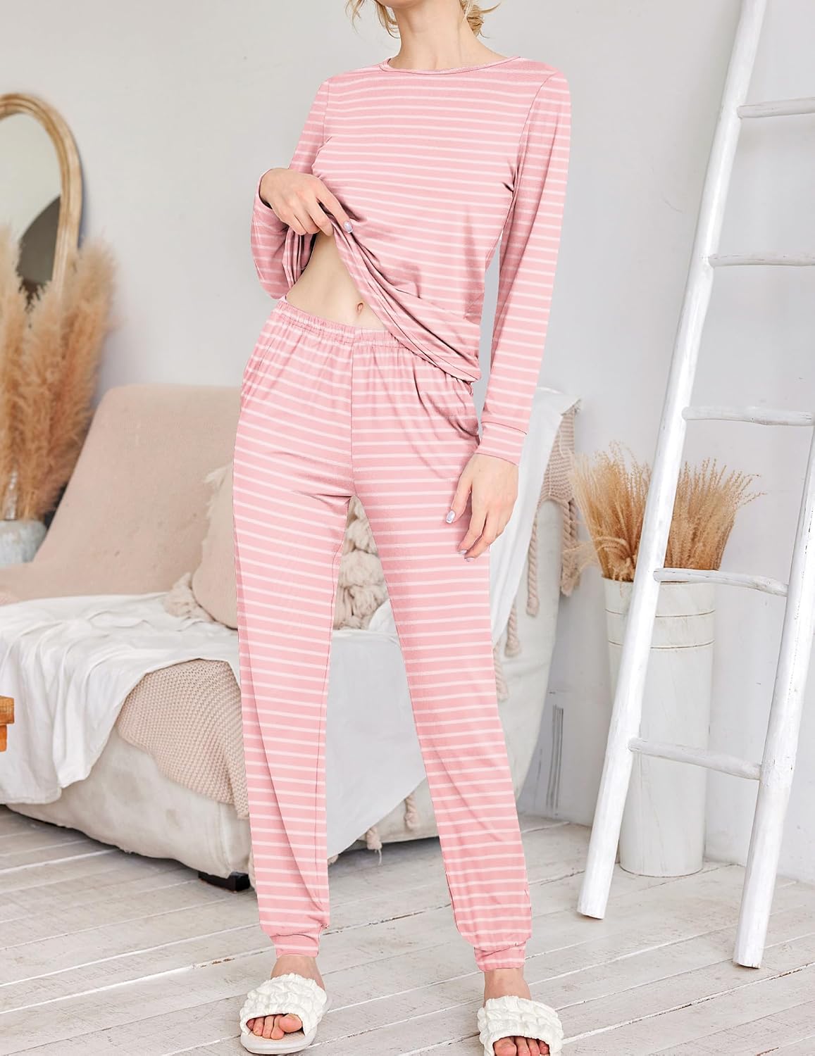 Detalle de Ekouaer Women's 2-Pack Pajama Sets with Long-Sleeve Tops and Joggers