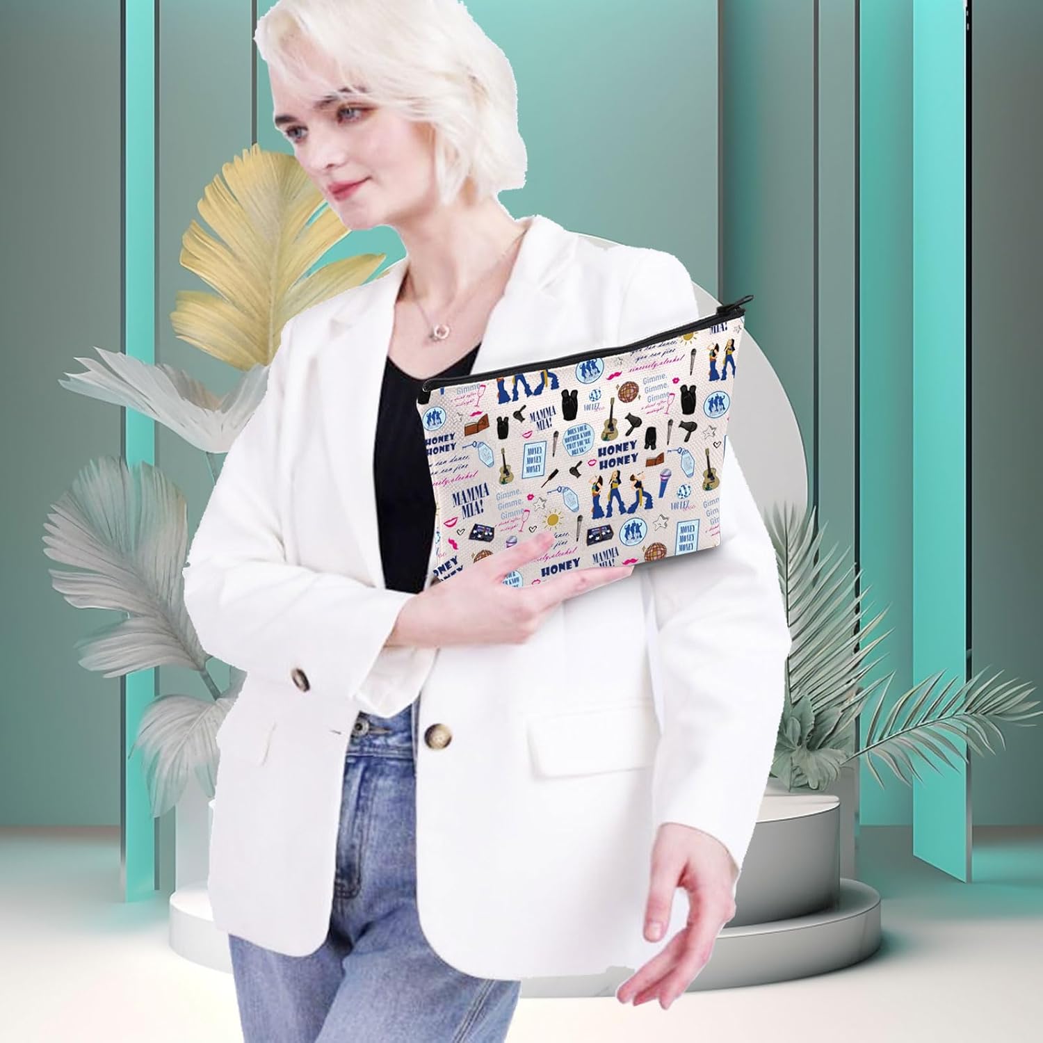 Detalle 2 de FEELMEM Mamma Music Inspired Gift Mamma Stuff Cosmetic Bag