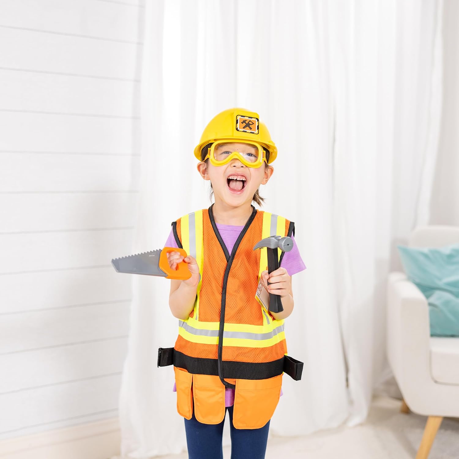 Thumbnail 6 de Melissa & Doug Construction Worker Role Play Costume Dress-Up Set (6 pcs) for kids 3–6