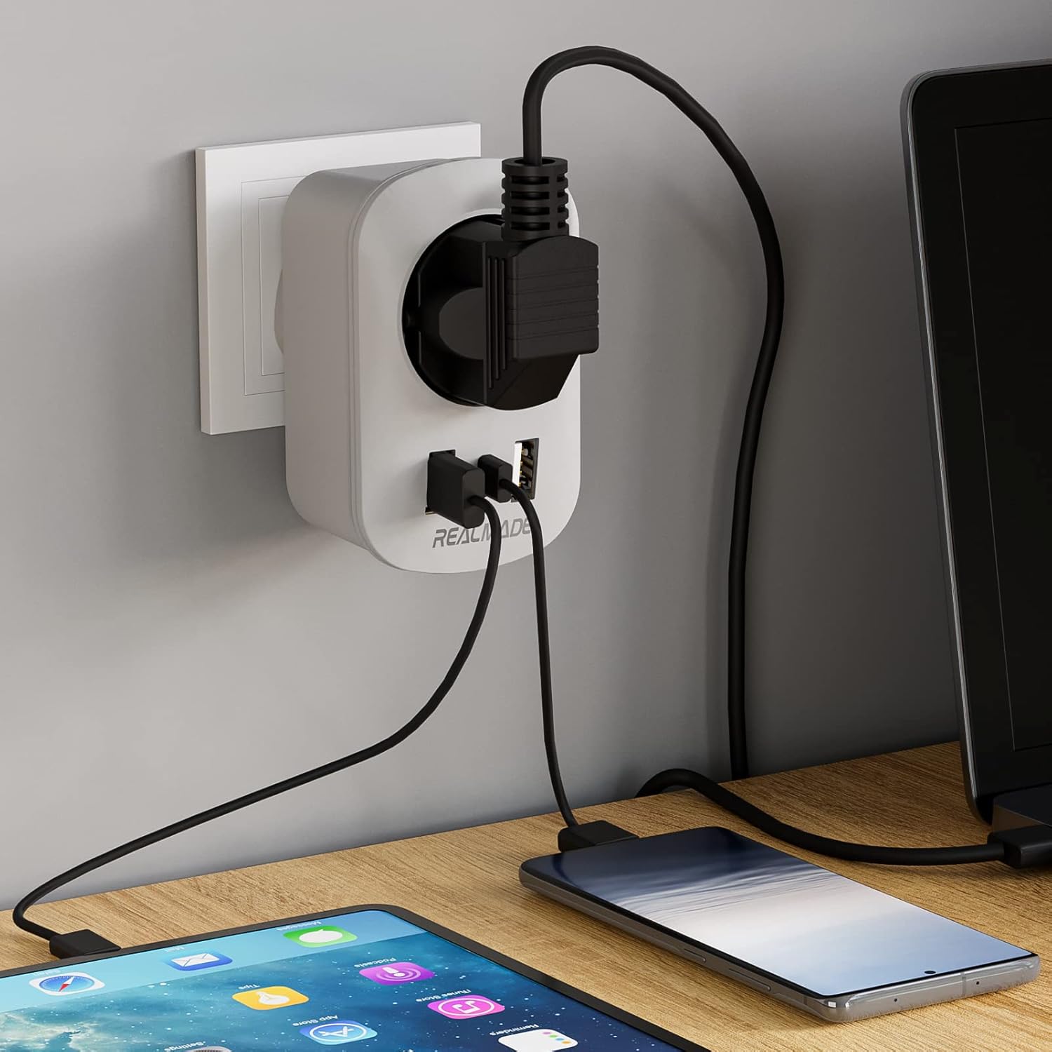 Thumbnail 5 de RealMade 2er Pack Reiseadapter USA (Typ E/F → Typ B) mit 2× USB-A und 1× USB-C