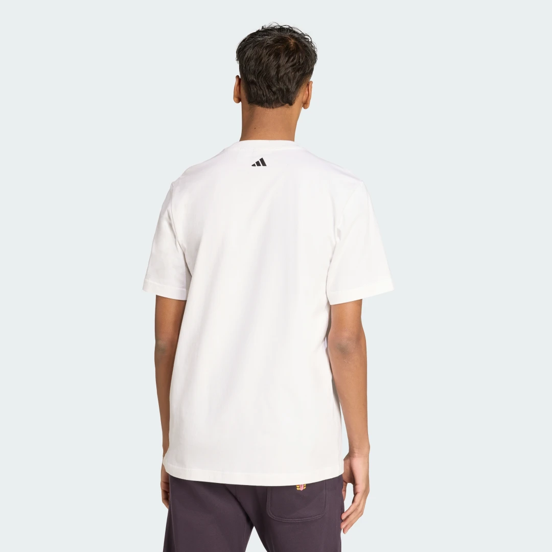 Detalle 2 de Camiseta estampada adidas X Fortnite – Blanco, estilo y juego en una sola prenda