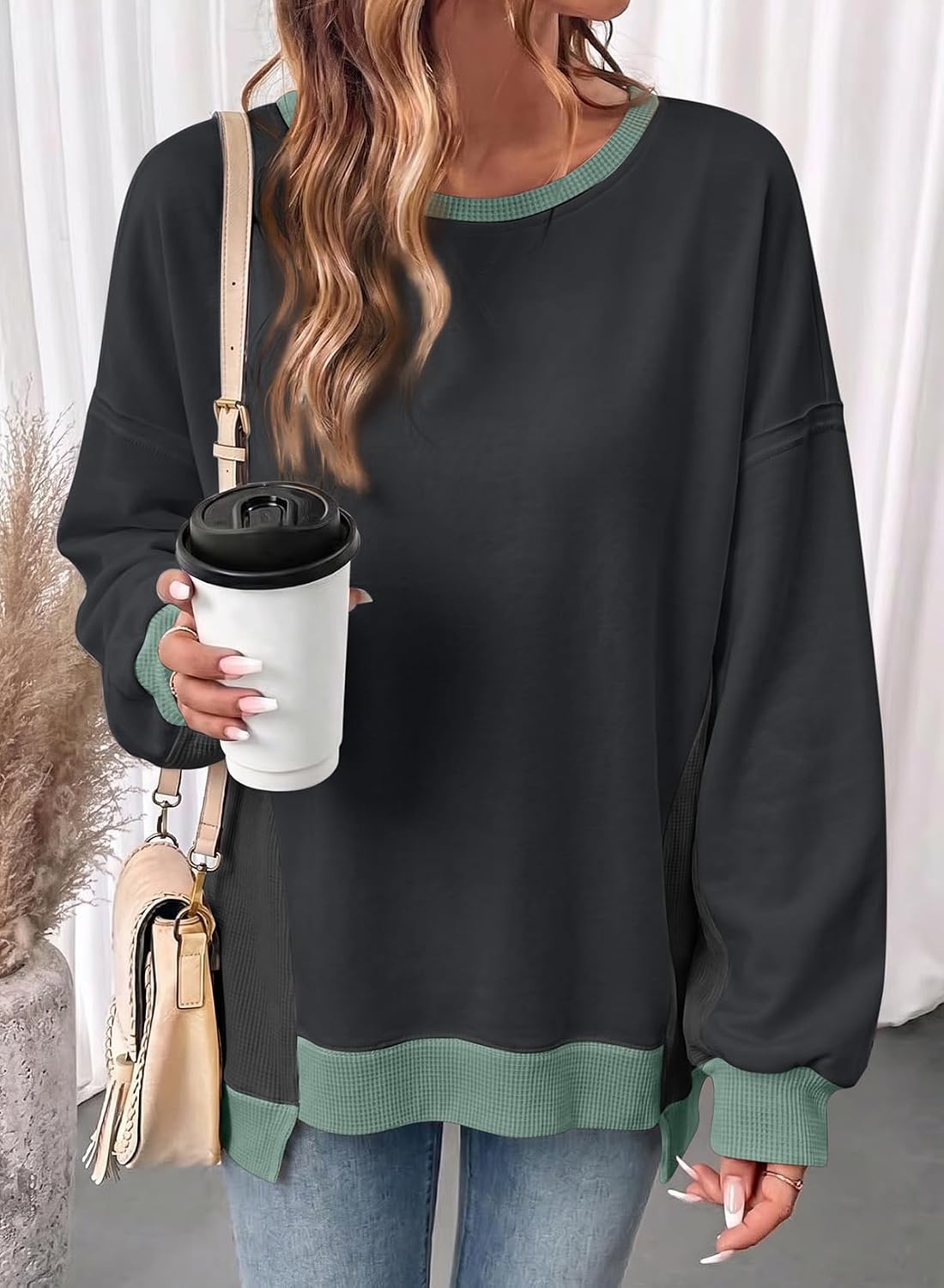 Detalle de SHEWIN Women's Sweatshirt 65% Polyester