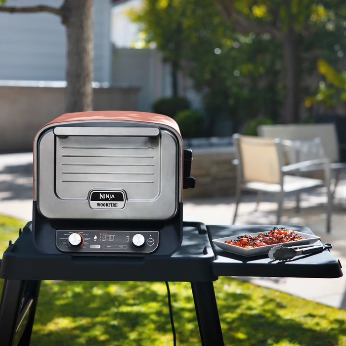 Thumbnail 4 de Ninja Woodfire Elektrogrill Grill & Smoker OG850EU Starterset