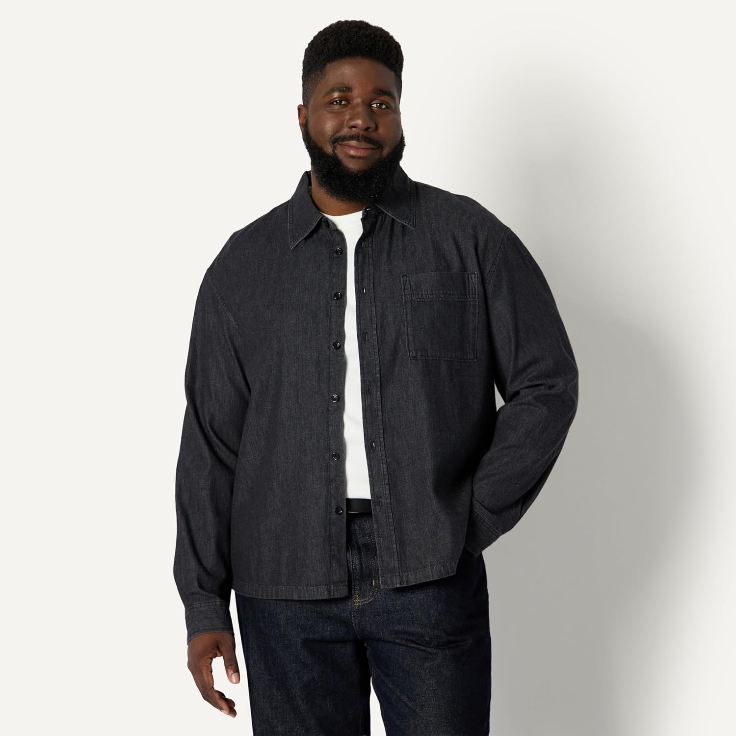 Thumbnail 5 de Amazon Essentials Herren Demis Favorit Oversize-Button-Down Jeanshemd
