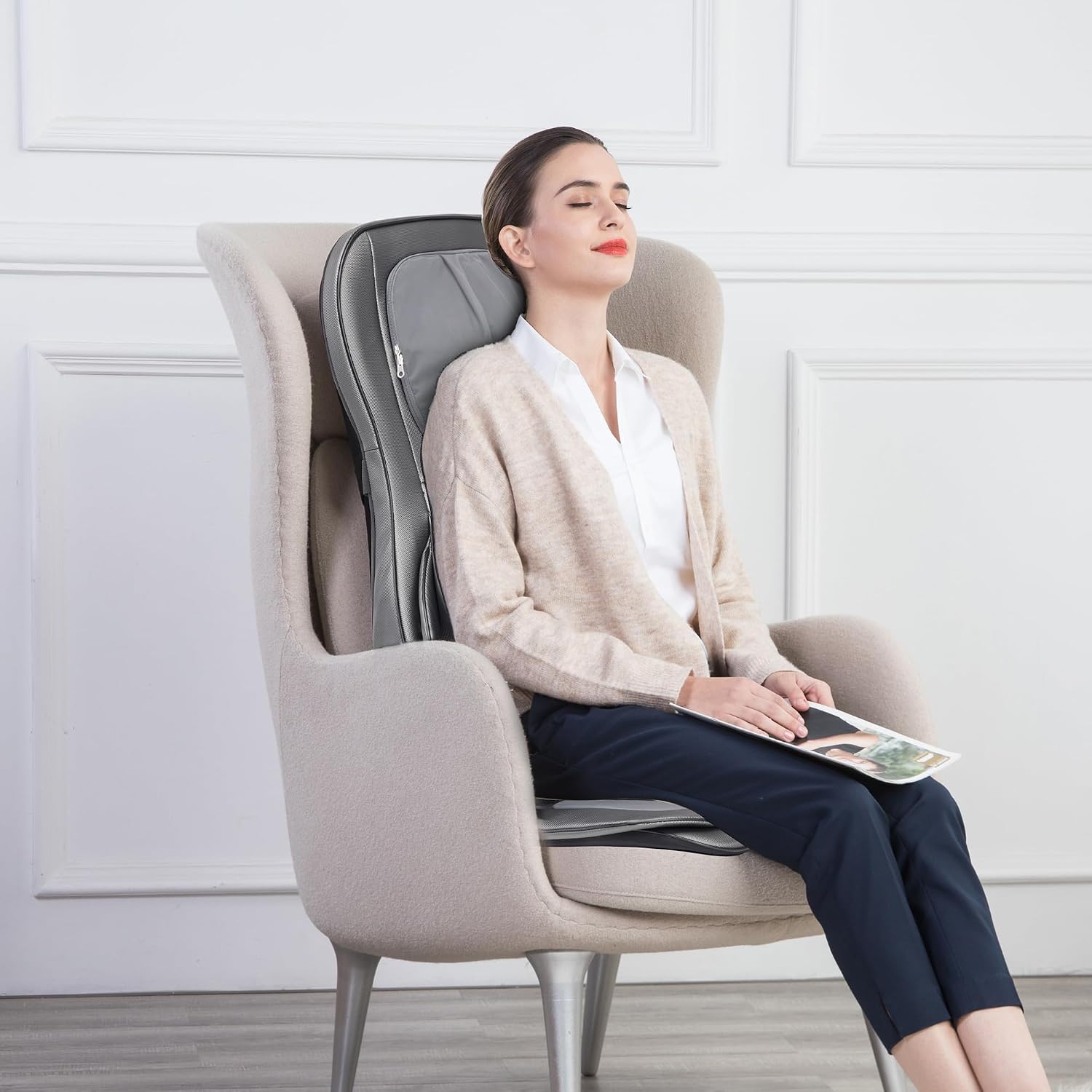 Detalle 2 de COMFIER Shiatsu Back Massager with Heat – portable back massage chair cushion (dark grey)