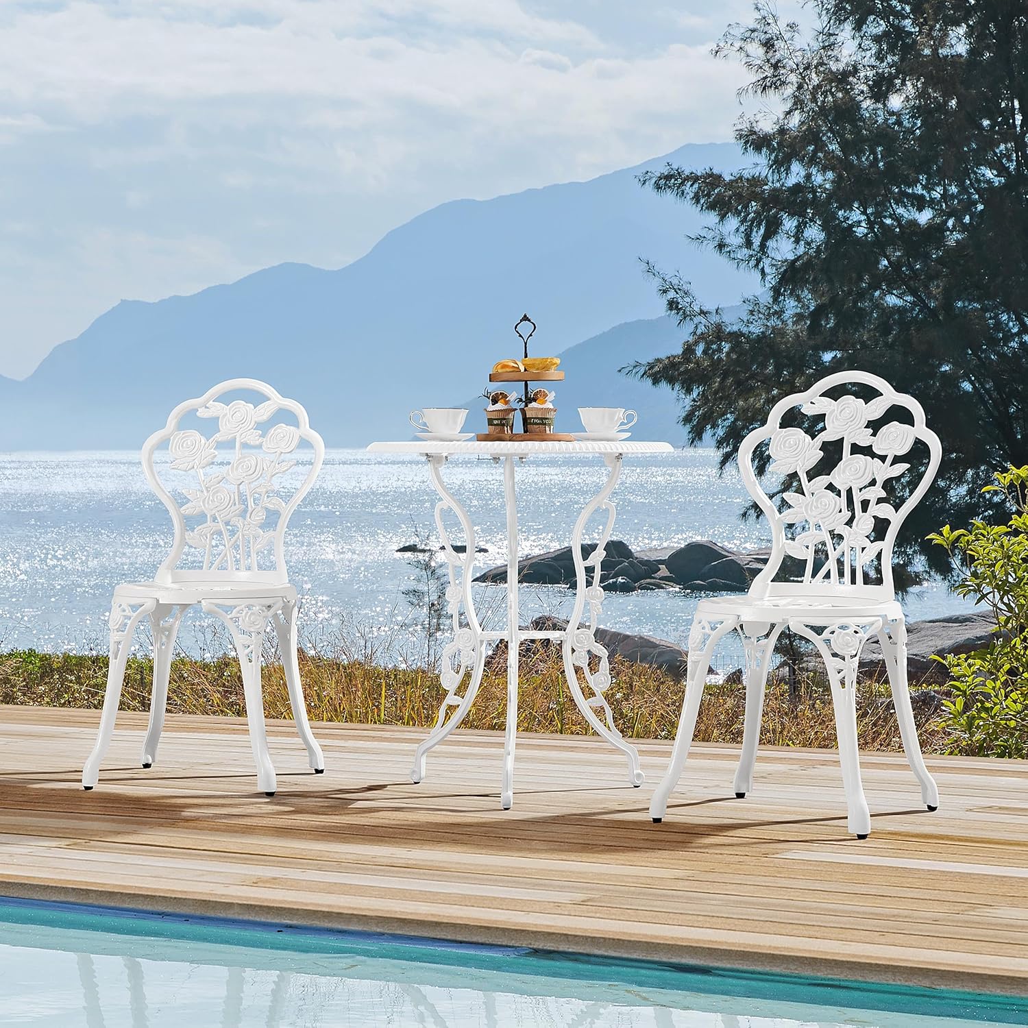 Thumbnail 1 de Yaheetech Set Tavolo e Sedie da Giardino 3 pezzi con 2 Sedie Bistrò Veranda – Motivo Rosa Vintage in Alluminio Bianco