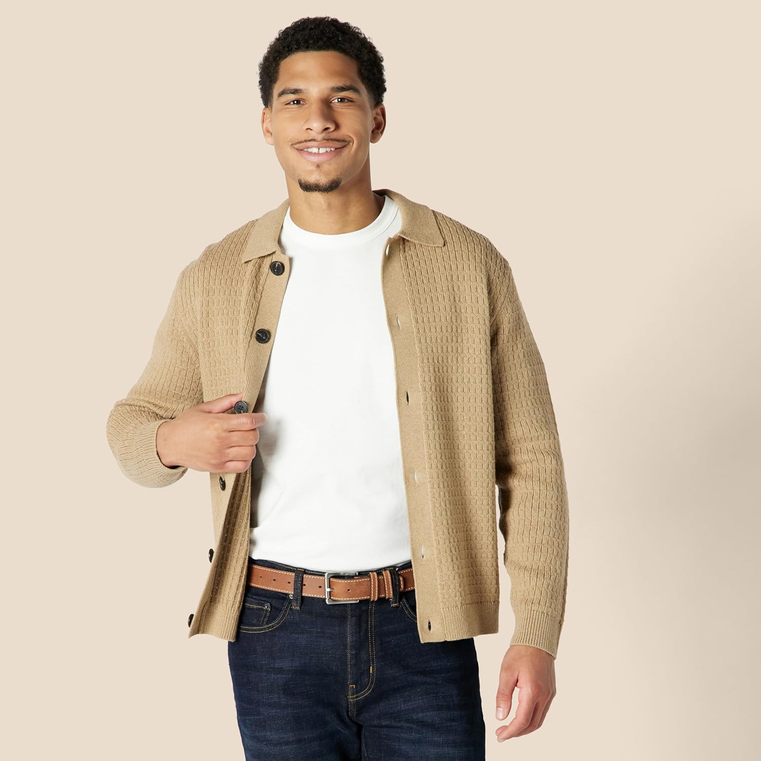 Thumbnail 4 de Amazon Essentials Herren Ledergürtel mit genähten Kanten – echtes Leder, 7 Lochung