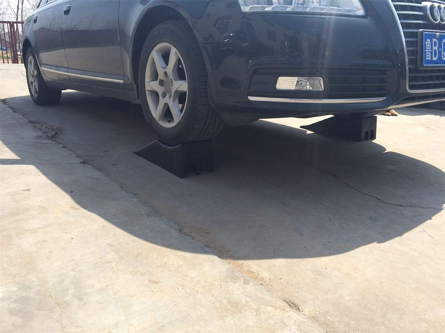 Thumbnail 5 de KATSU Caravan Leveling Ramps (set of 2) heavy-duty plastic garage vehicle ramps for lifting