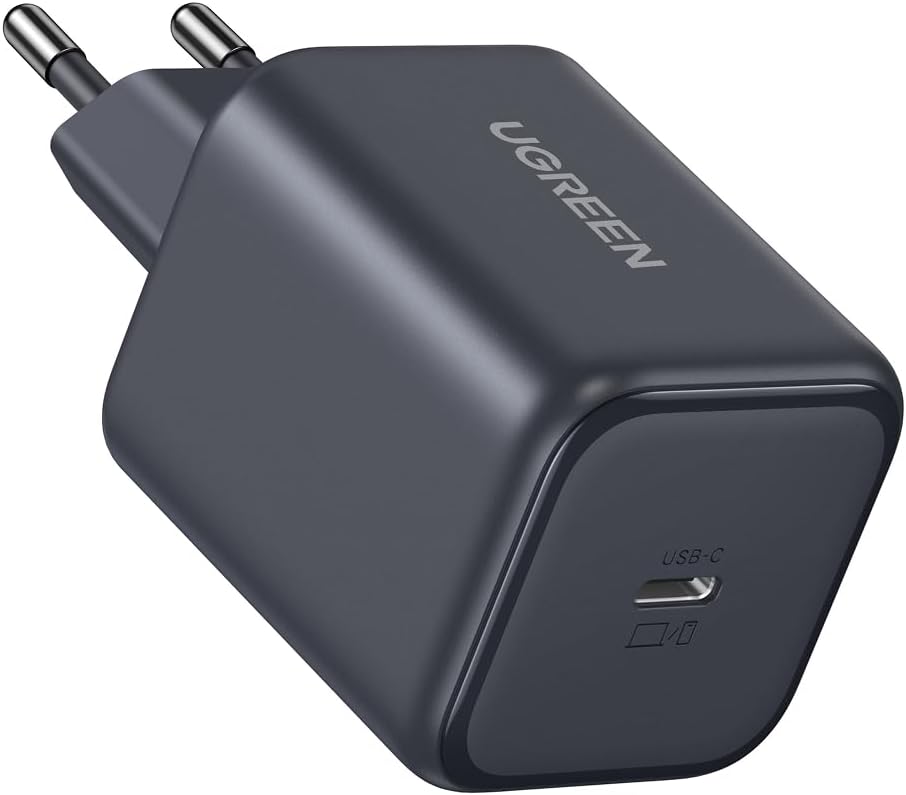 Detalle de UGREEN 45W USB-C-oplader met PPS, compact ontwerp en één poort