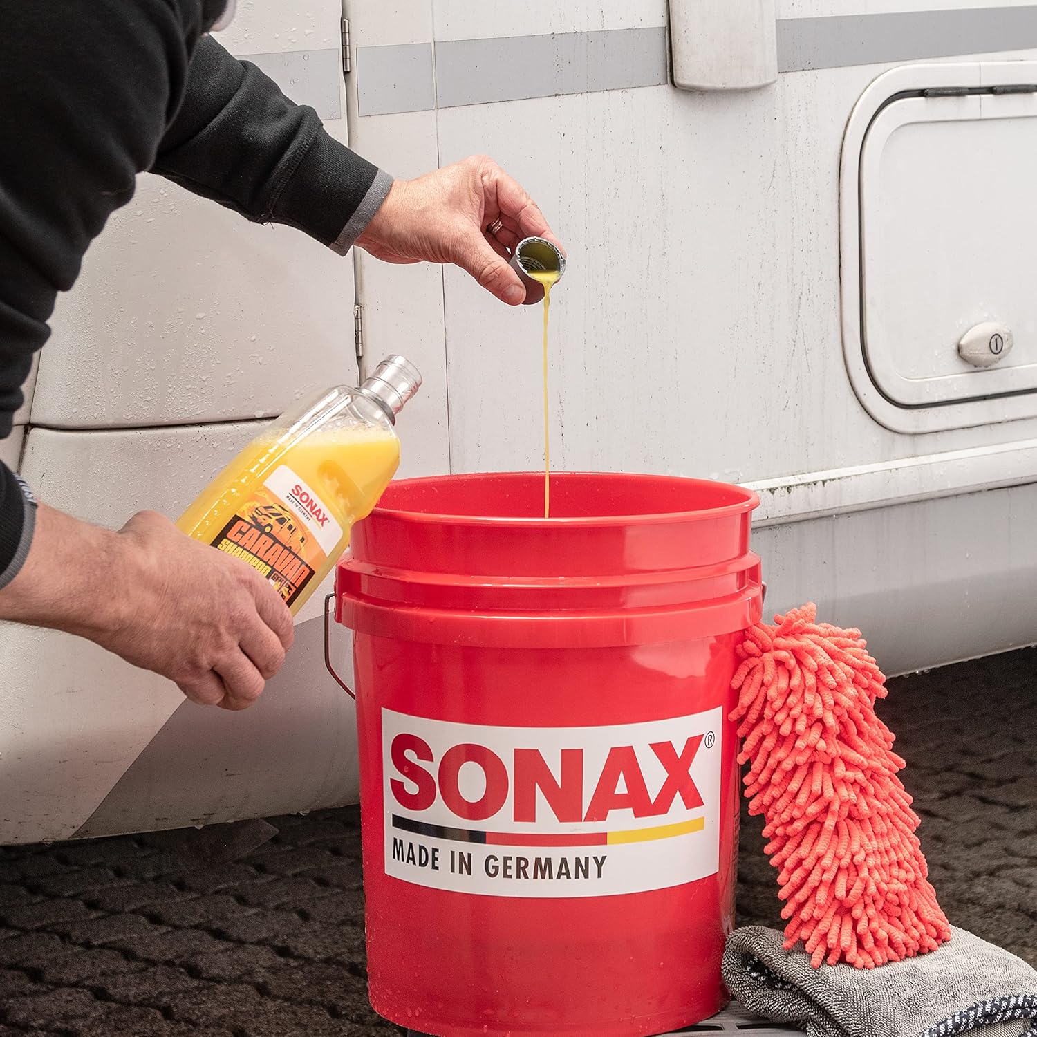 Thumbnail 3 de SONAX Caravan Shampoo 1 Liter