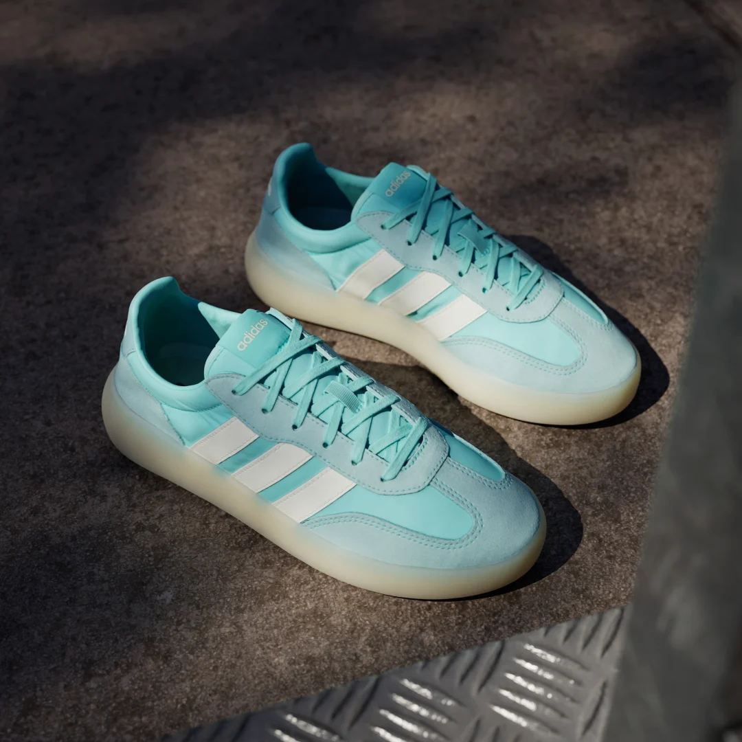 Detalle 2 de Zapatilla Barreda Decode de Adidas: cómodo look turquesa para uso diario