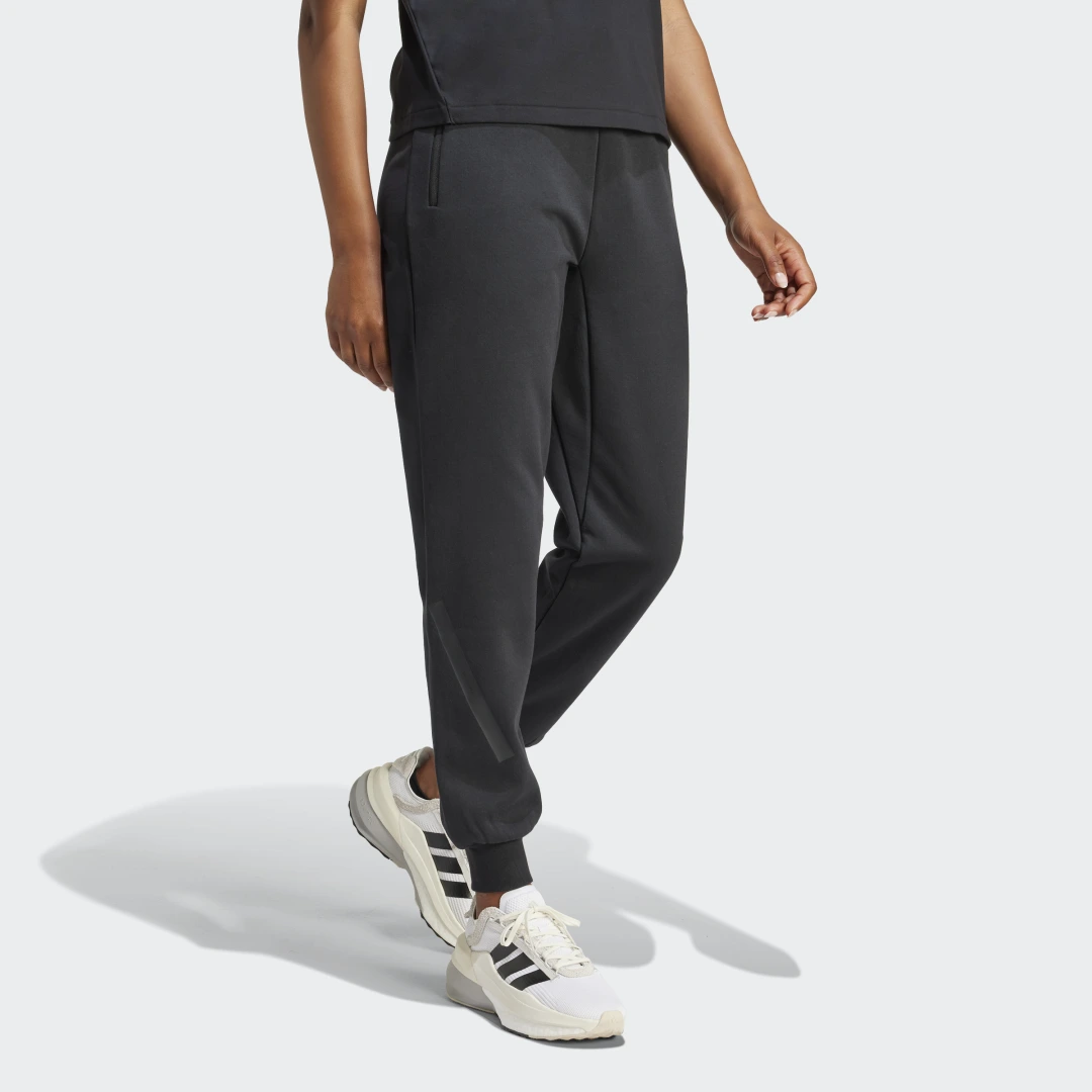 Detalle 2 de Pantalón adidas Z.N.E. – negro, para entrenos y estilo urbano