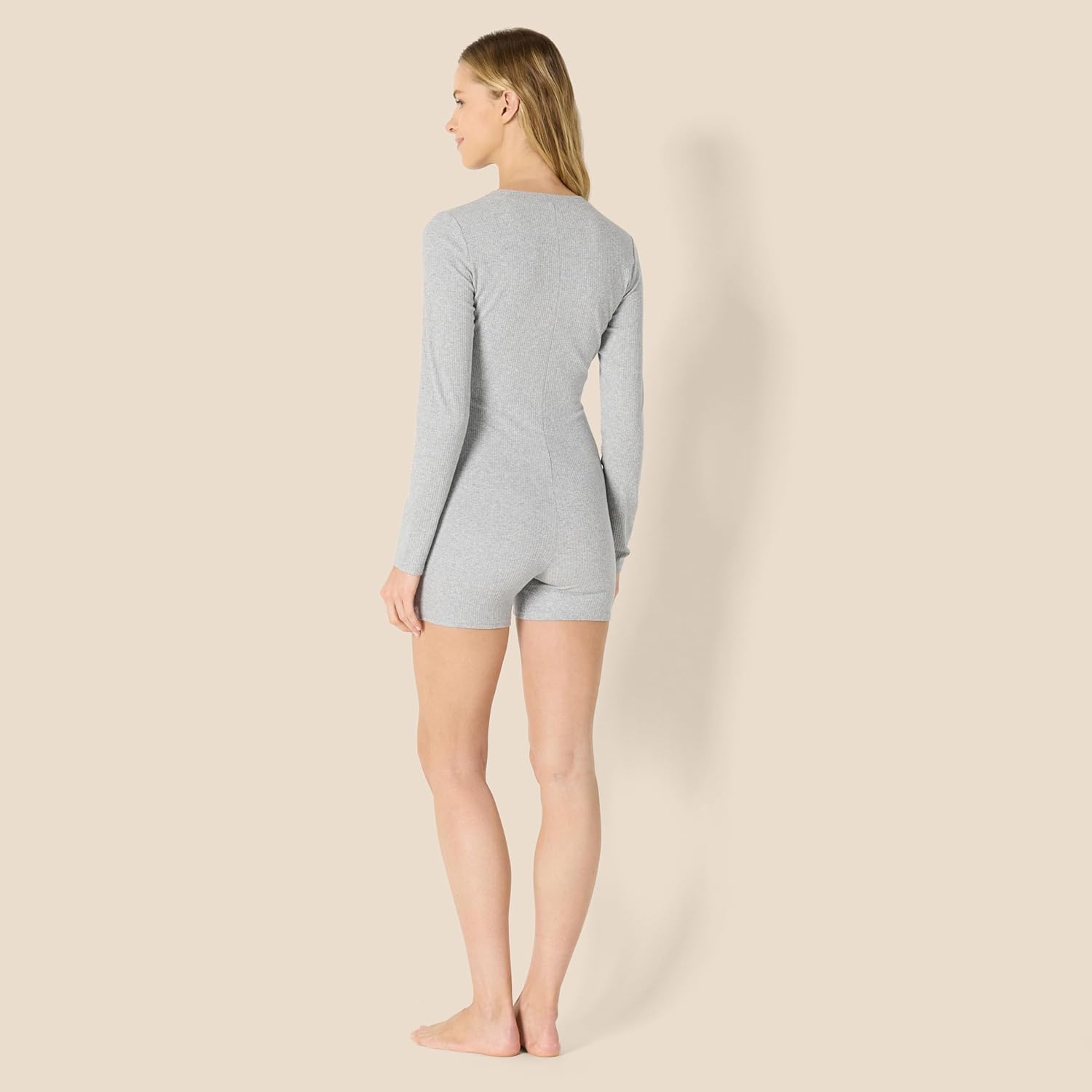 Thumbnail 2 de Amazon Essentials Damen Langärmliger Lounge-Strampler aus gerippter Baumwollmischung