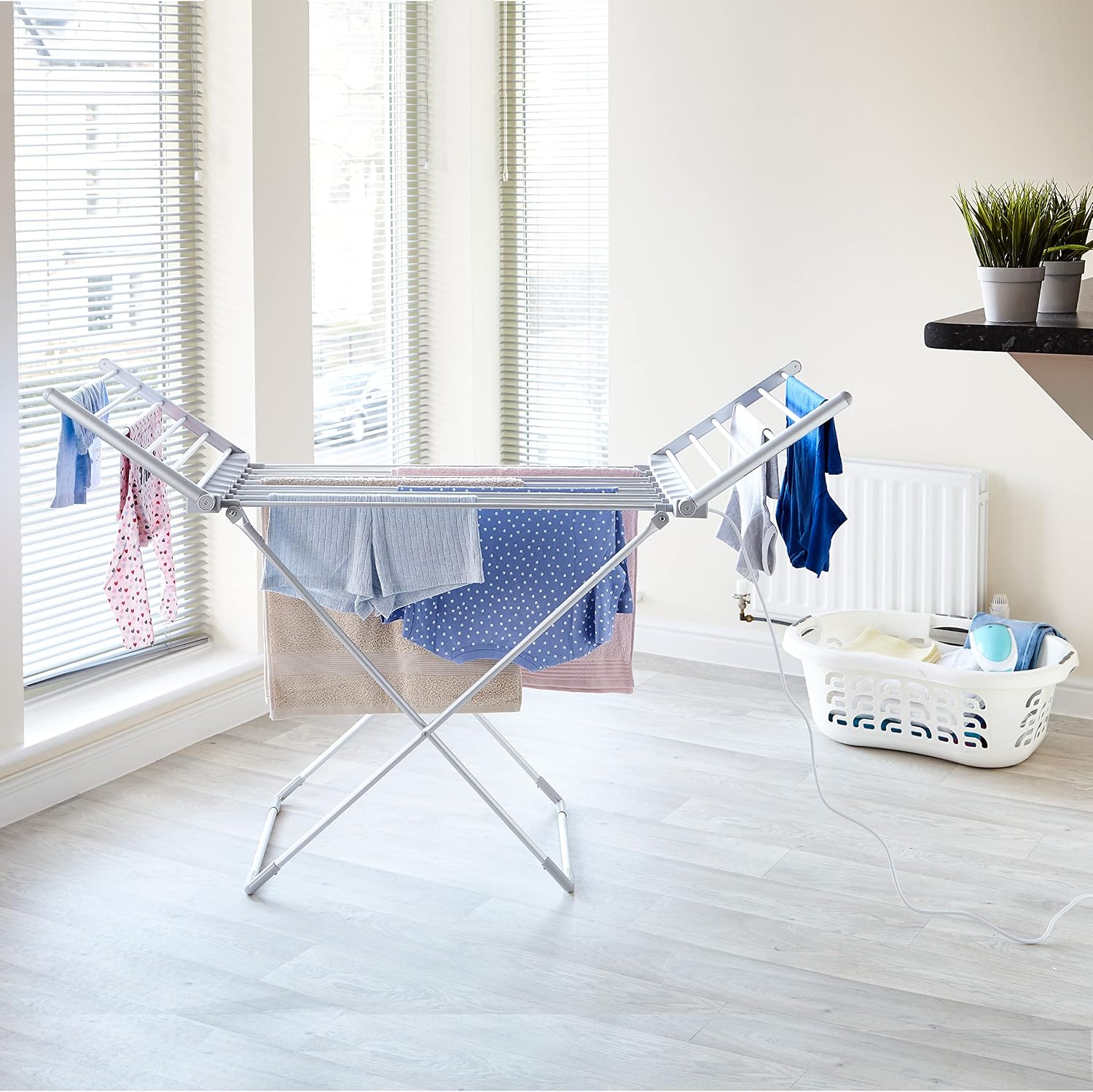Thumbnail 6 de Neo Indoor Electric Winged Airer: Foldable Heated Laundry Dryer by Neo