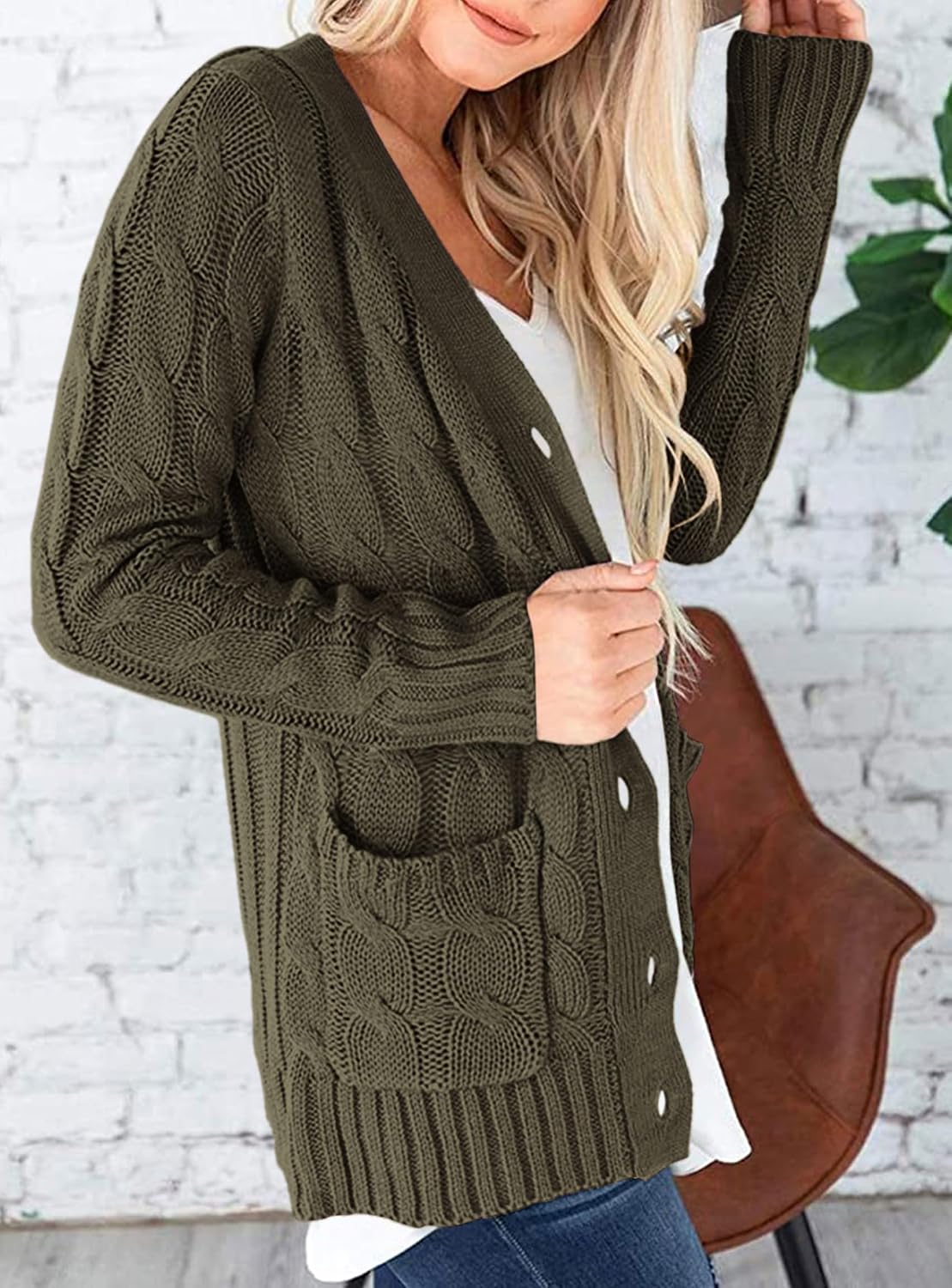 Detalle 1 de PRETTYGARDEN Women's Cable-Knit Cardigan with Buttons, Pockets and Long Sleeves