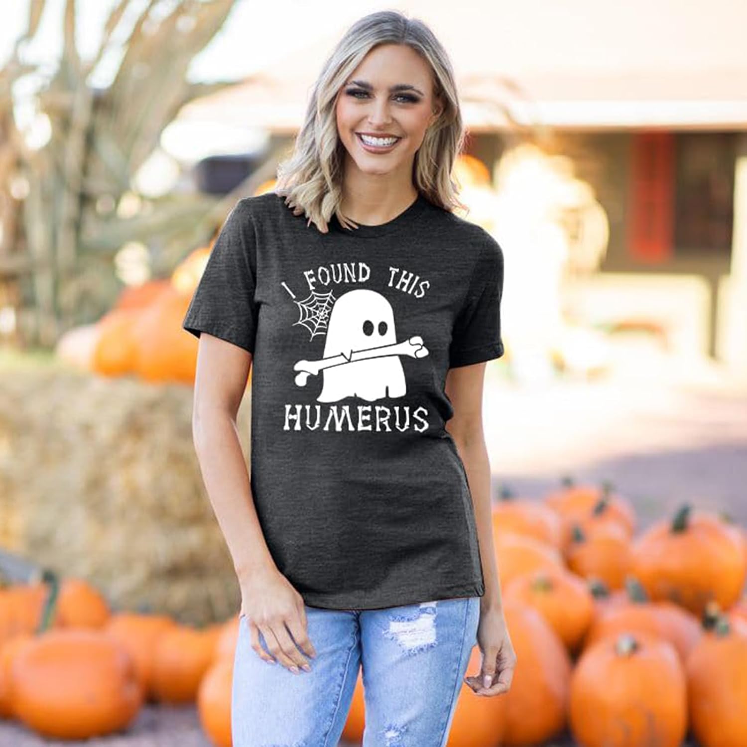Detalle 2 de SUPEYA Halloween Ghost Graphic T-Shirt for Women, Short-Sleeve Spooky Season Tee