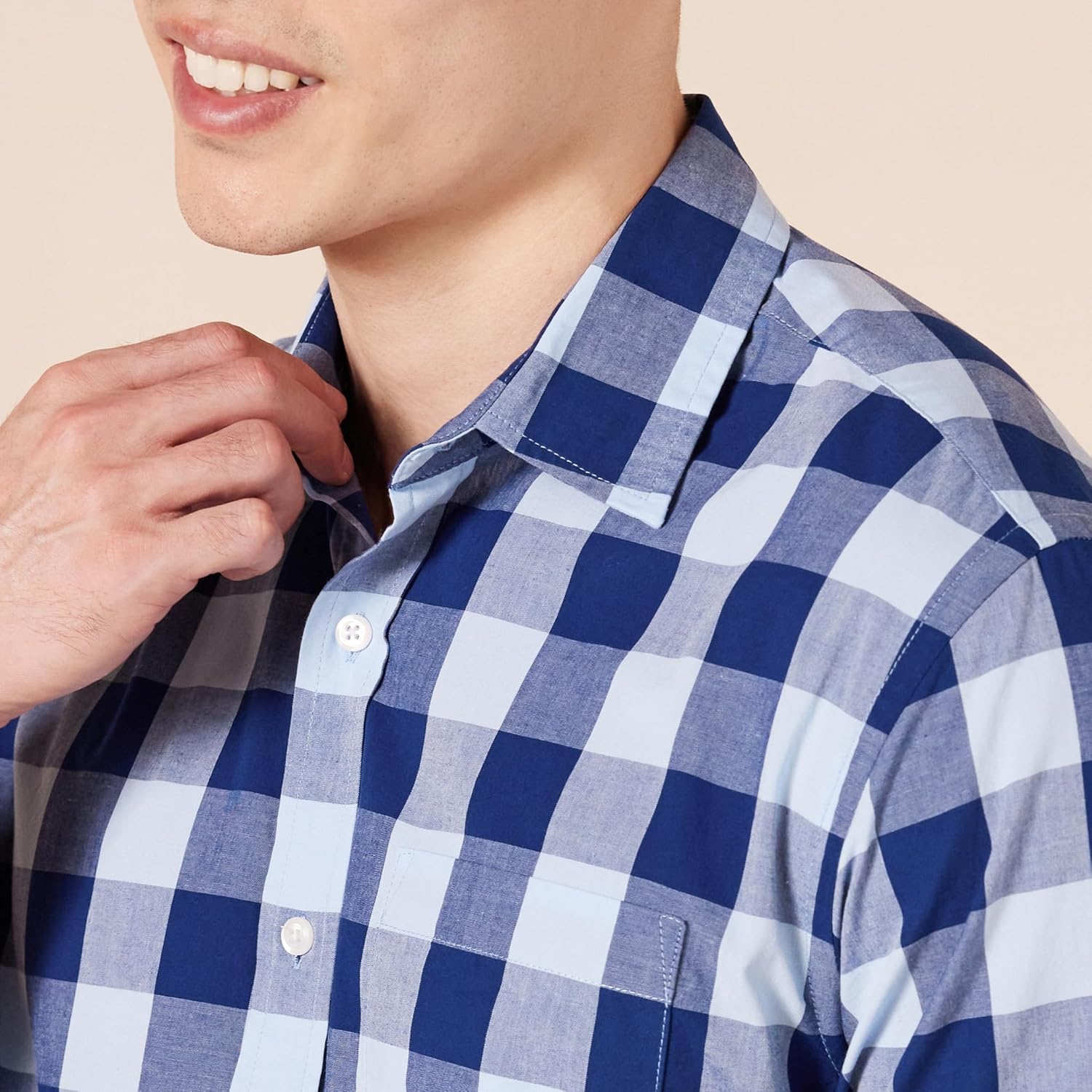 Thumbnail 3 de Amazon Essentials Men’s Regular-Fit Short-Sleeve Poplin Shirt
