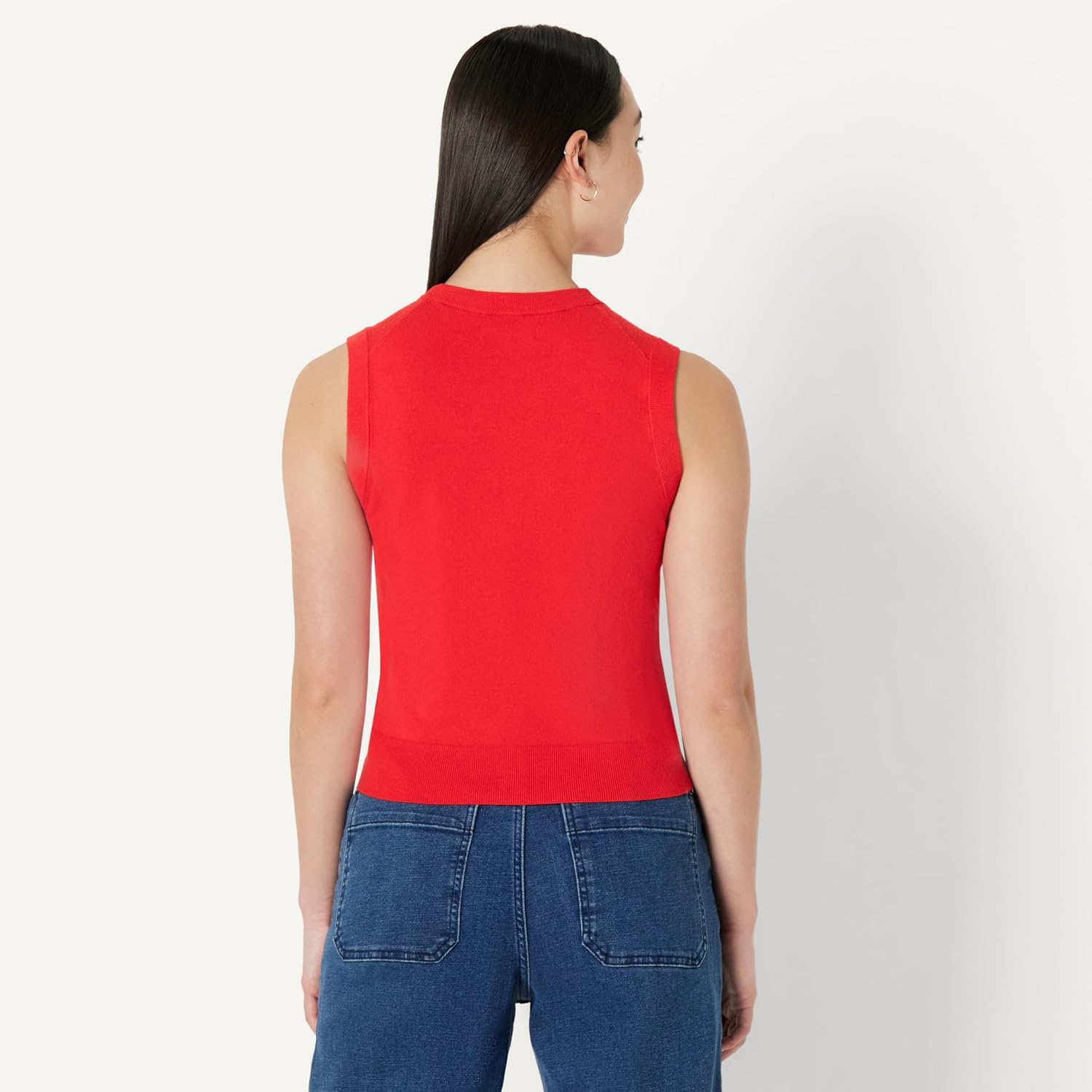 Detalle de Amazon Essentials Women's Regular-Fit Crew Neck Knitted Vest
