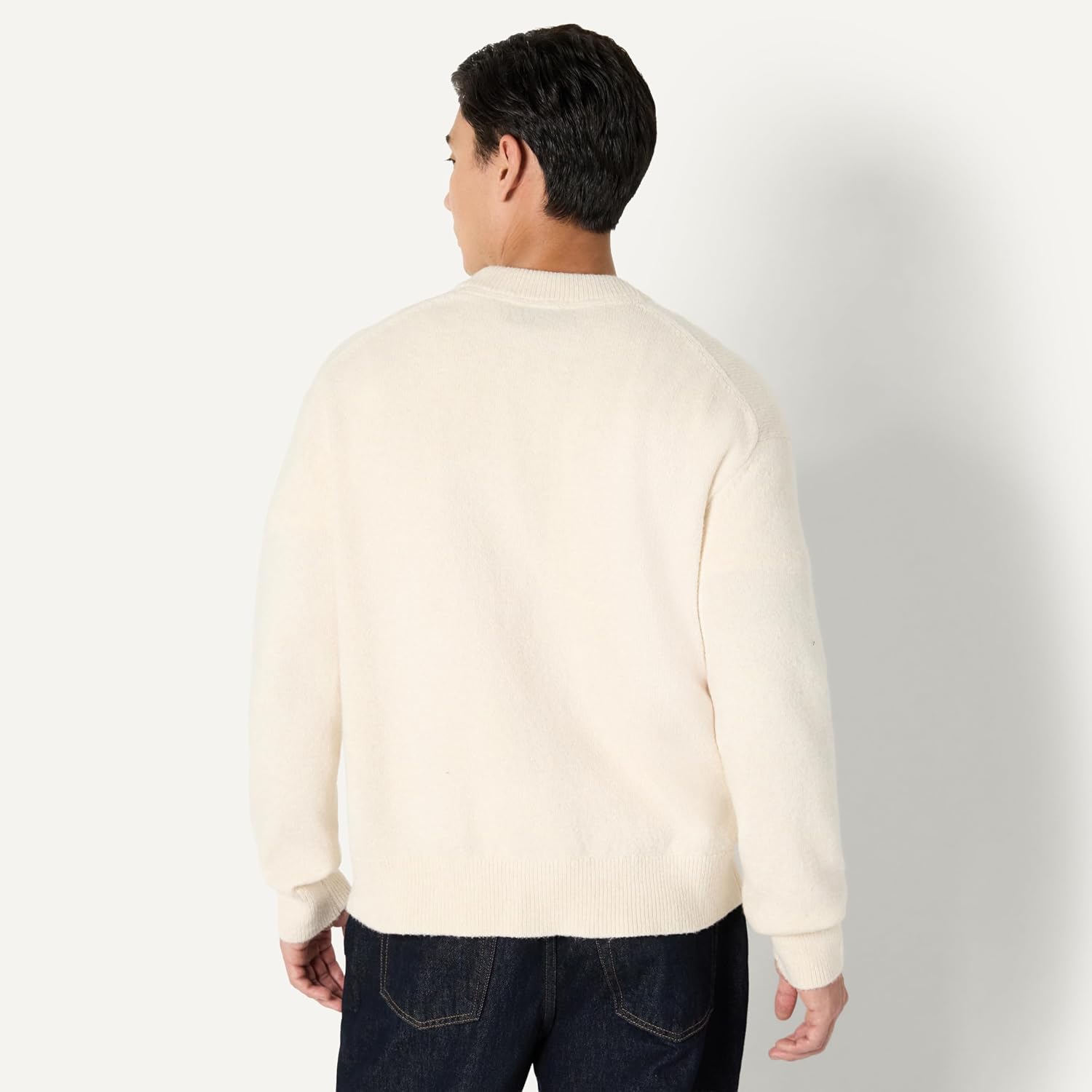 Thumbnail 5 de Amazon Essentials Men's Regular-Fit V-Neck Sweater