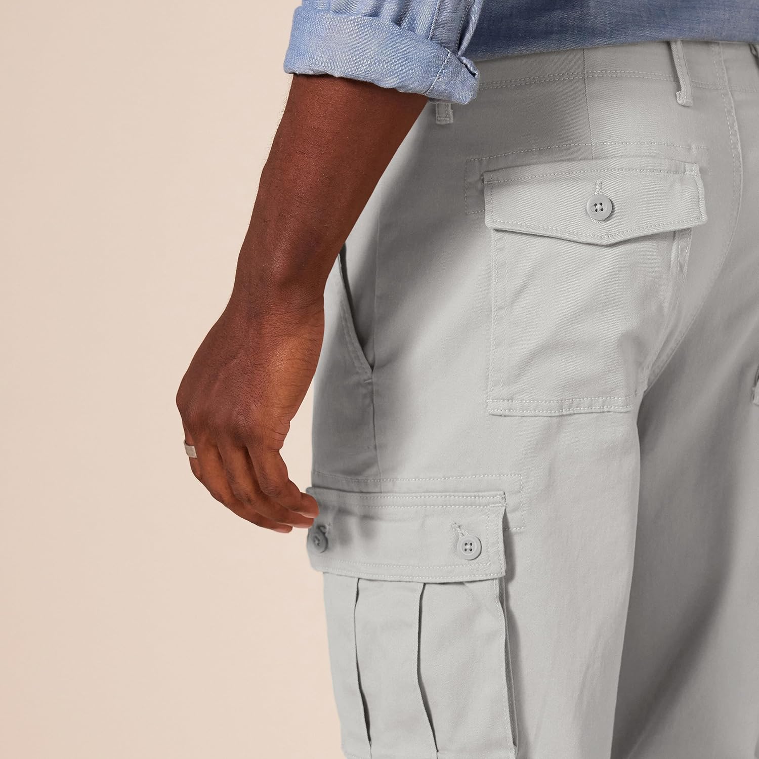 Thumbnail 3 de Amazon Essentials Men’s Straight Fit Stretch Cargo Work Trousers (Big & Tall)