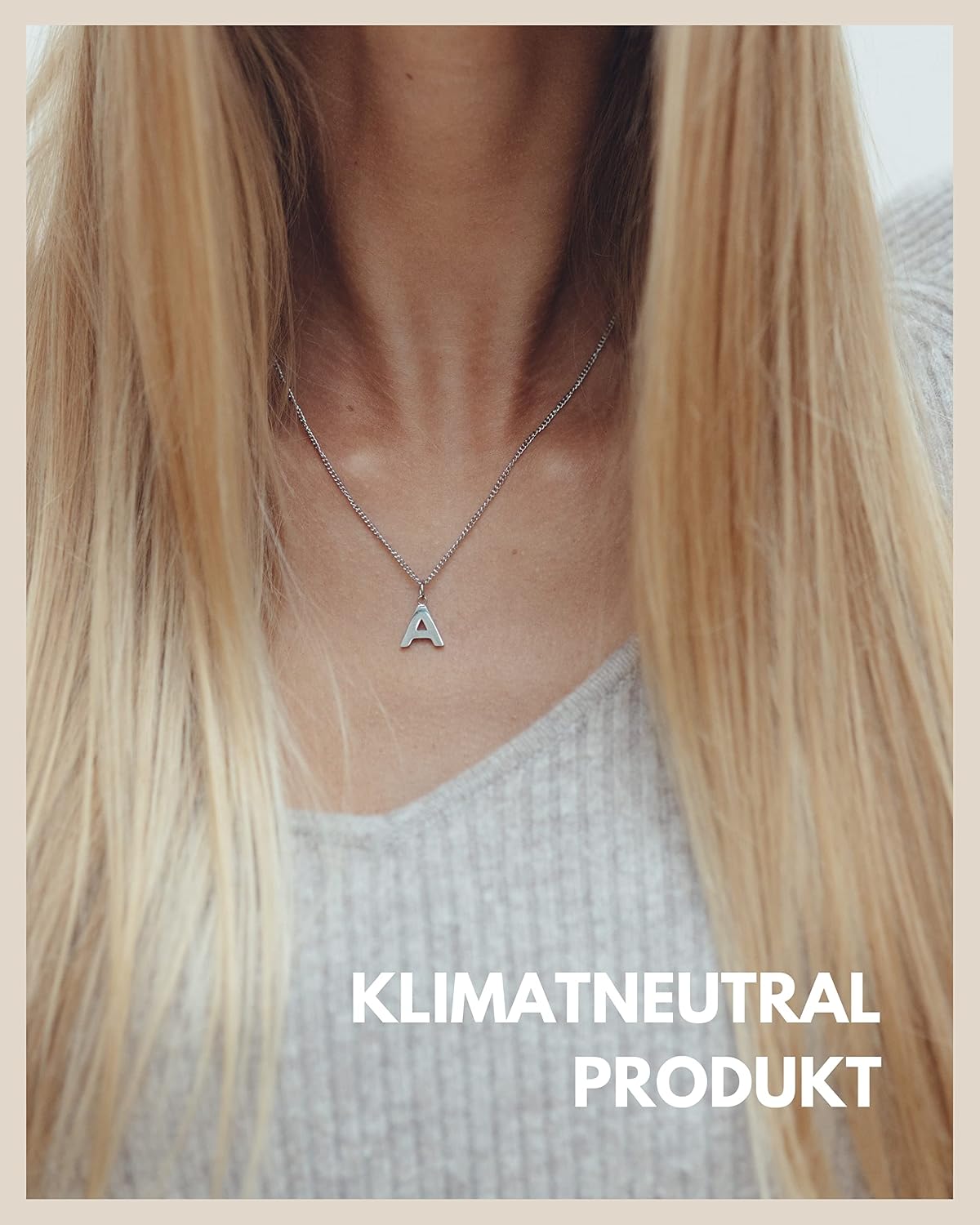 Thumbnail 4 de GOOD.designs halsband med bokstavshänge i rostfritt stål, silverfärgat