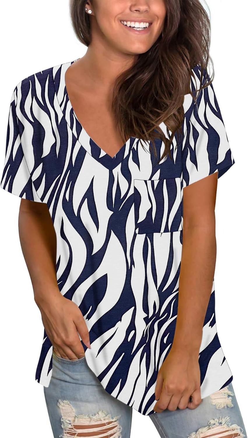 Detalle de MOLERANI Womens Short Sleeve V-Neck Loose Summer Tee with Pocket