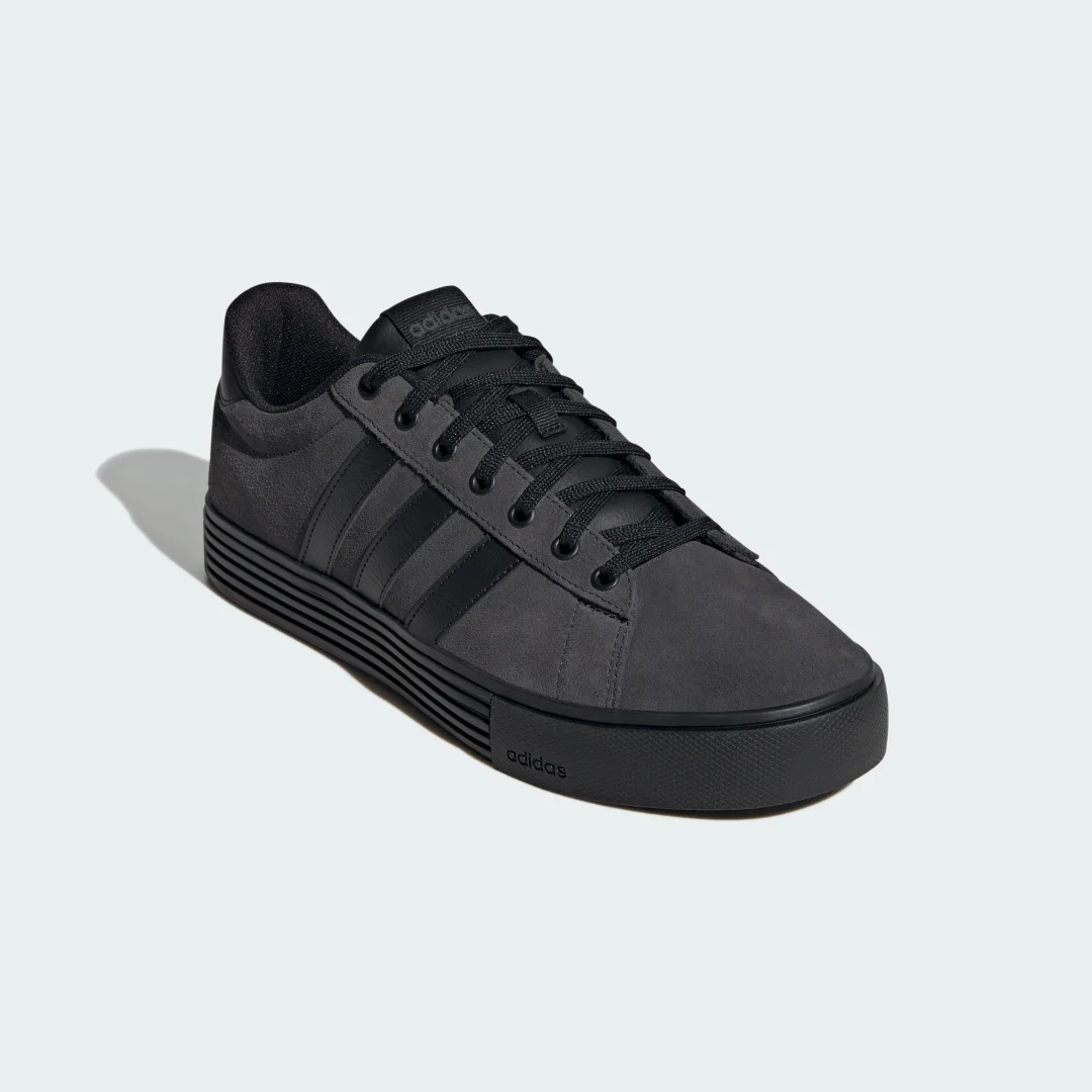 Detalle 2 de Zapatilla Daily 4.0 de Adidas: comodidad básica para el día a día