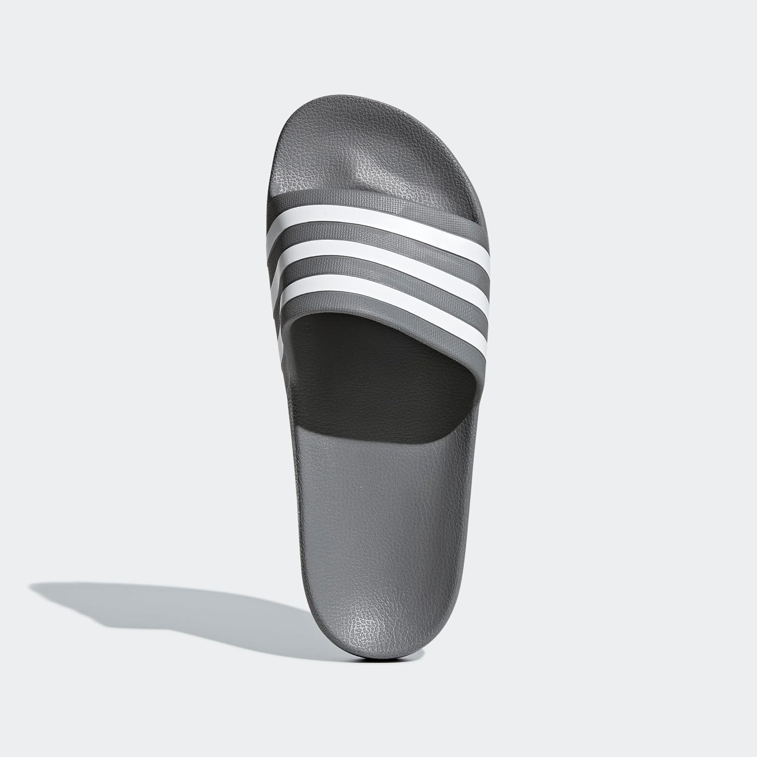 Detalle de Adidas Adilette Aqua Slides unisex – Grey Three / Cloud White / Grey Three, slip-on in EVA