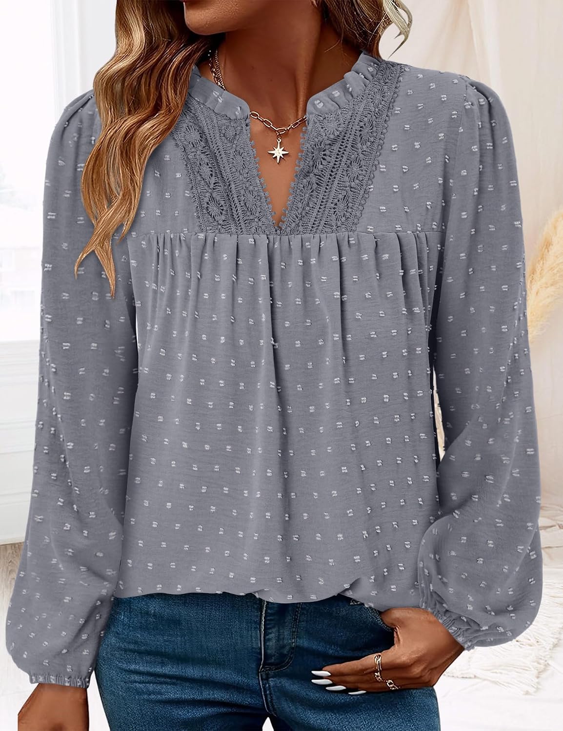Detalle de onlypuff Women's Swiss Dot Ruffle Tunic Top, V-Neck, Long Sleeve