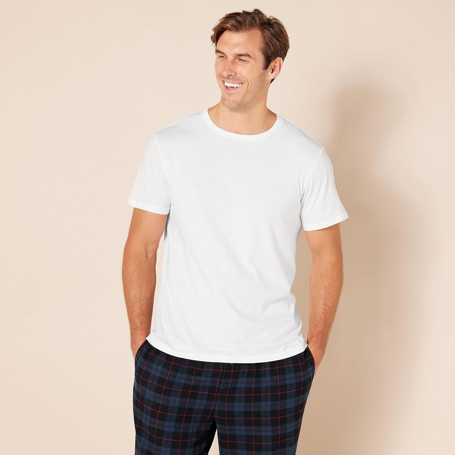 Detalle 2 de Amazon Essentials Camisetas de Cuello Redondo de Corte Ajustado para Hombre – Paquete de 6 (Blanco, XL)