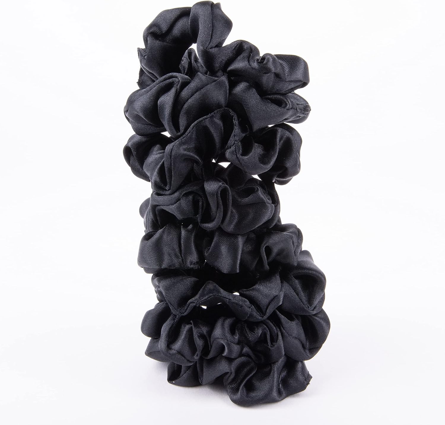 Detalle de Amazon Basics Satin Scrunchies (Black) – No Crease, No Damage Hair Ties, 8 Count for Thin to Normal Hair