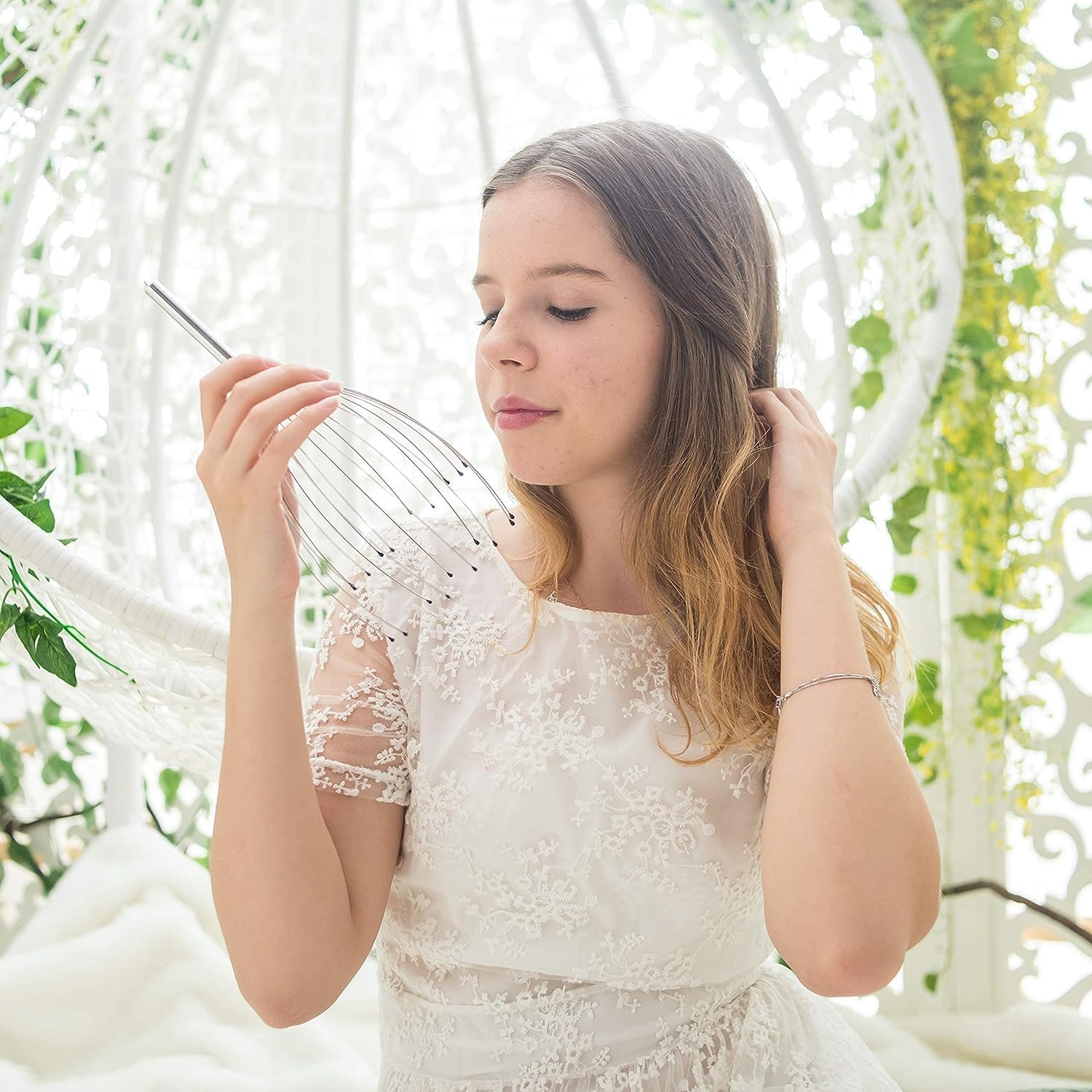 Detalle de USAGA 20 Fingers Head Massager: Relaxation at your fingertips