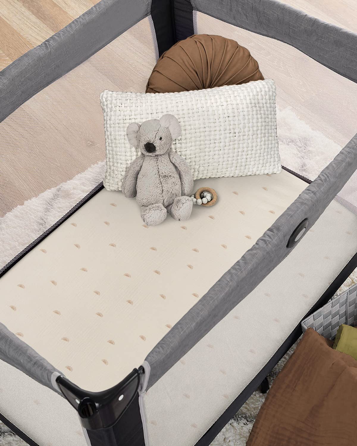 Thumbnail 6 de Blissful Diary Muslin Mini Crib Sheets (Pack N Play), 2-Pack — Sunshine & Brown