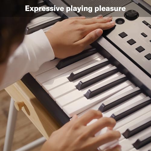 Detalle 2 de Yamaha PSR-E383: Tastiera portatile per principianti con 61 tasti e lezioni Yamaha incluse