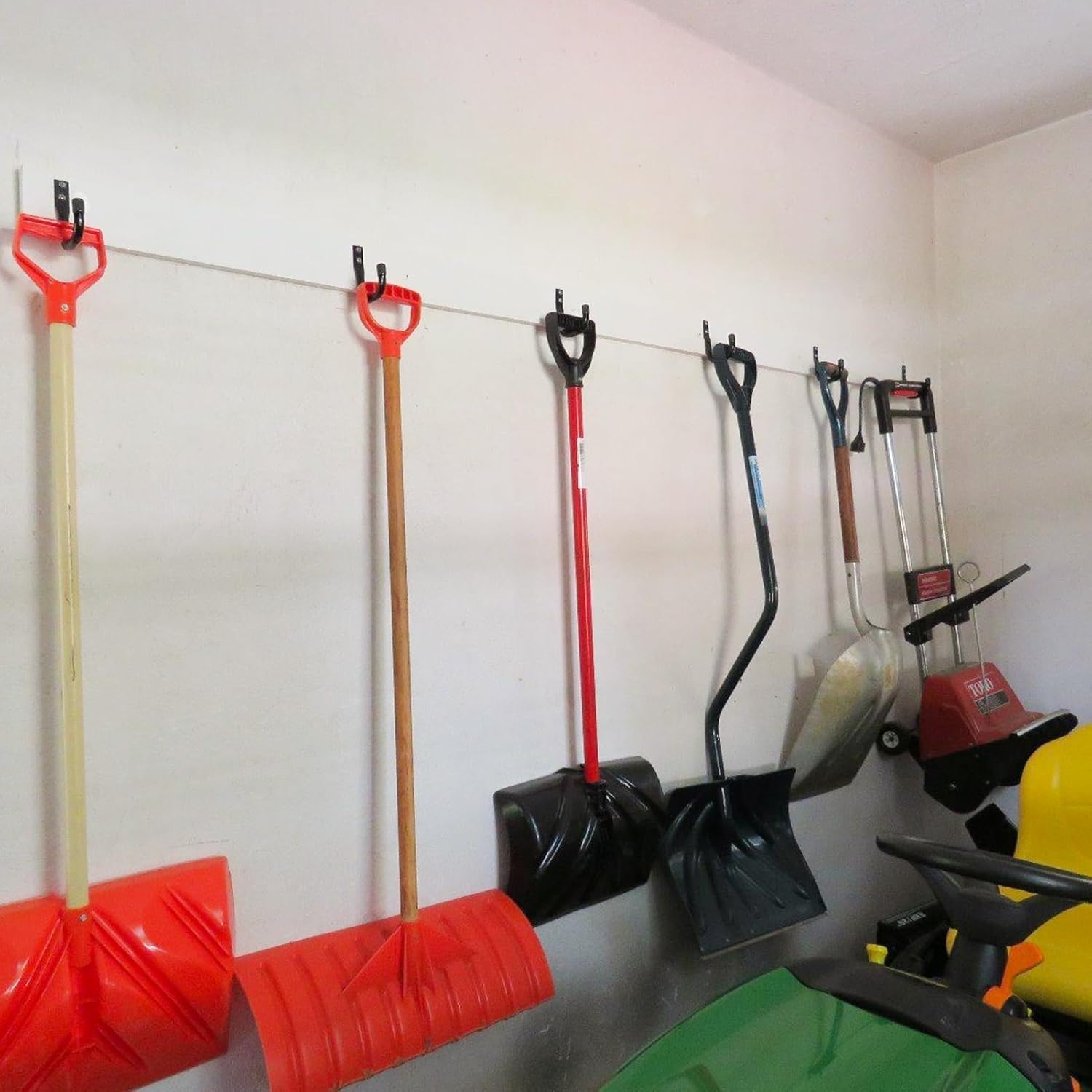 Detalle de Kitmiido Heavy Duty Ladder Hooks (9-piece set) for garage wall storage
