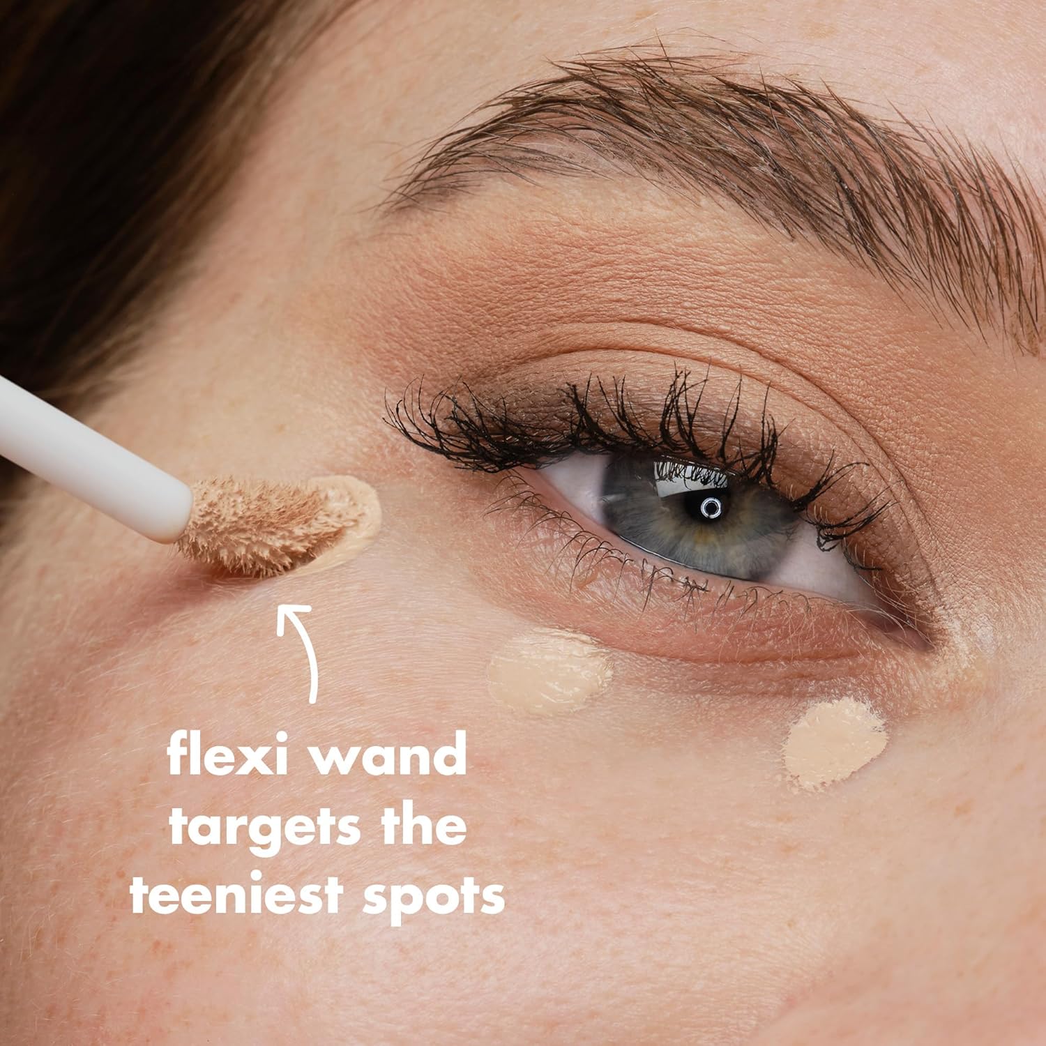 Detalle de e.l.f. Soft Glam Satin Concealer - mittlere Deckkraft, vegan, langanhaltend