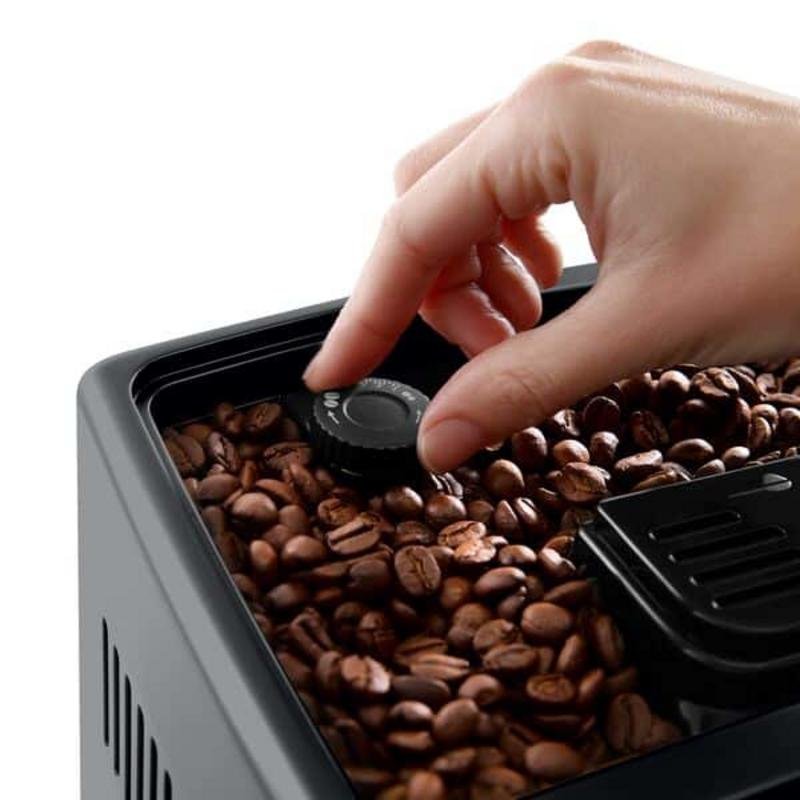 Detalle 2 de DeLonghi Dinamica Plus: Cafetera espresso automática con molinillo y espumador (1,8 L, 15 bares, 2 tazas)