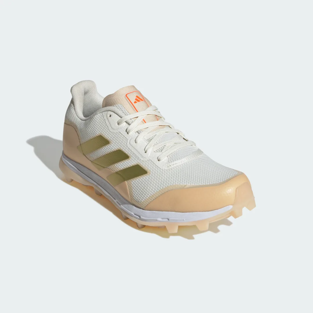 Detalle 2 de Zapatilla Fabela Zone Hockey de Adidas: confort y estilo para la pista