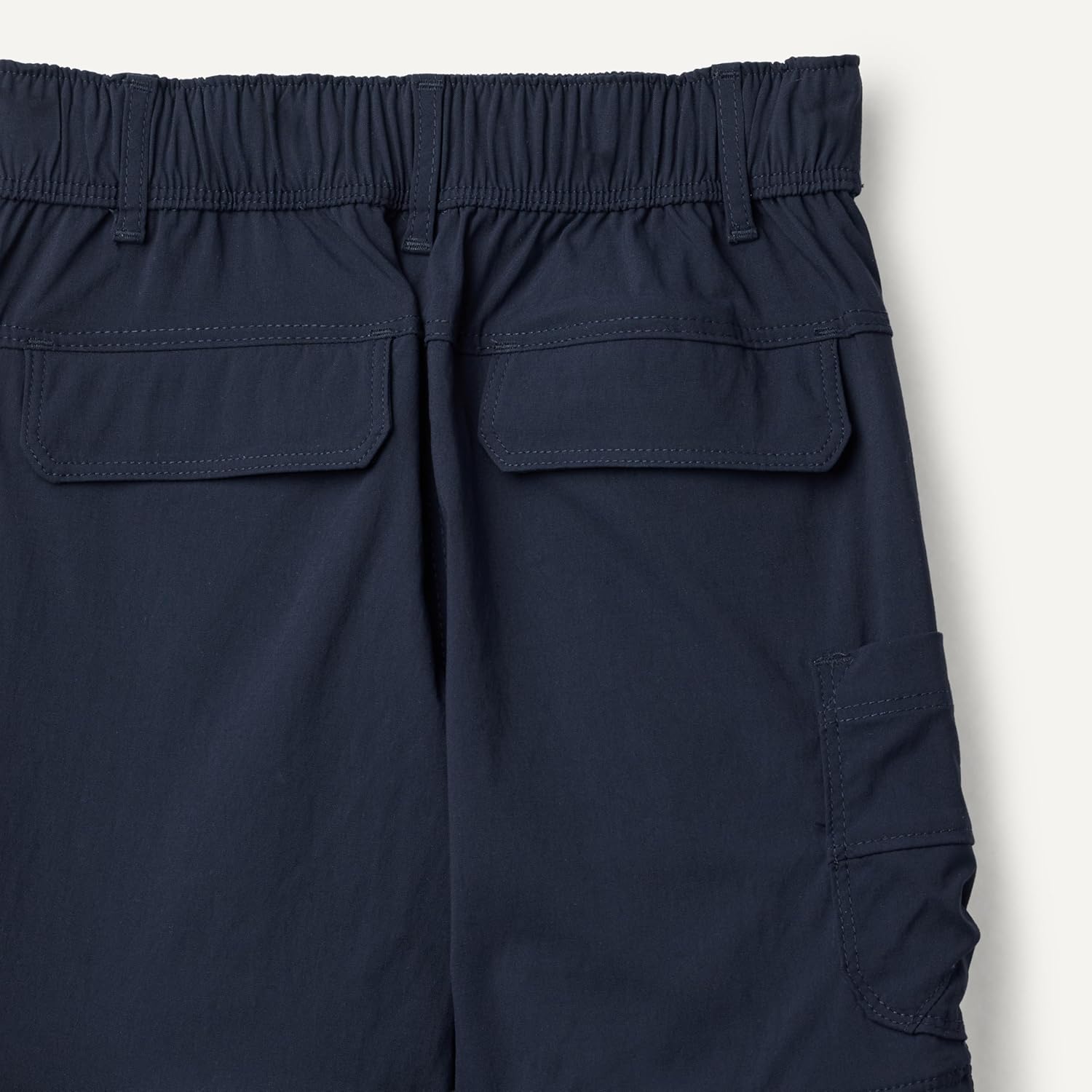 Detalle de Amazon Essentials Boys' Water Repellent Regular Fit Active Hiking Outdoor Pants