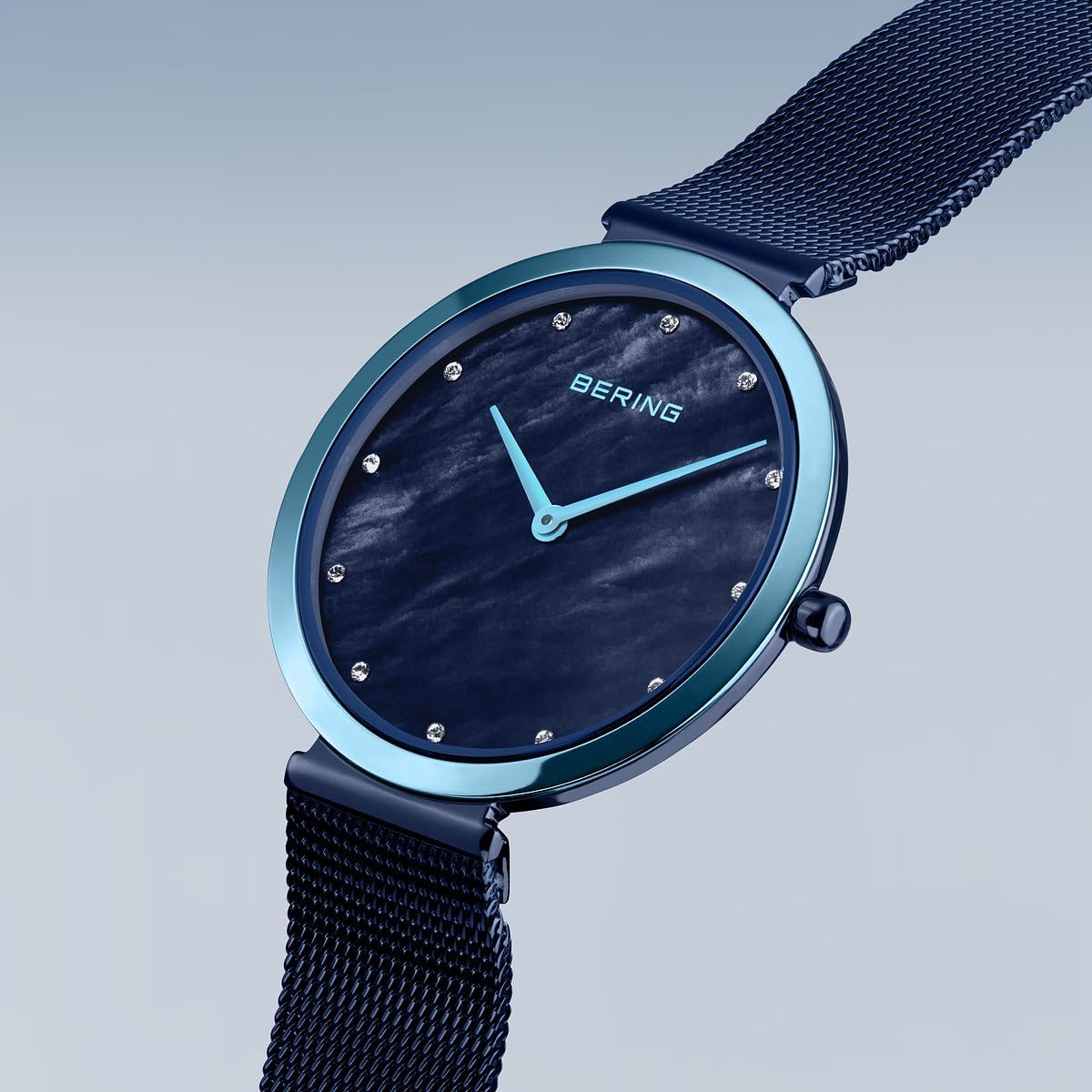 Thumbnail 1 de BERING 18132-Charity1 – Montre femme Quartz 32 mm, bracelet Milanais bleu