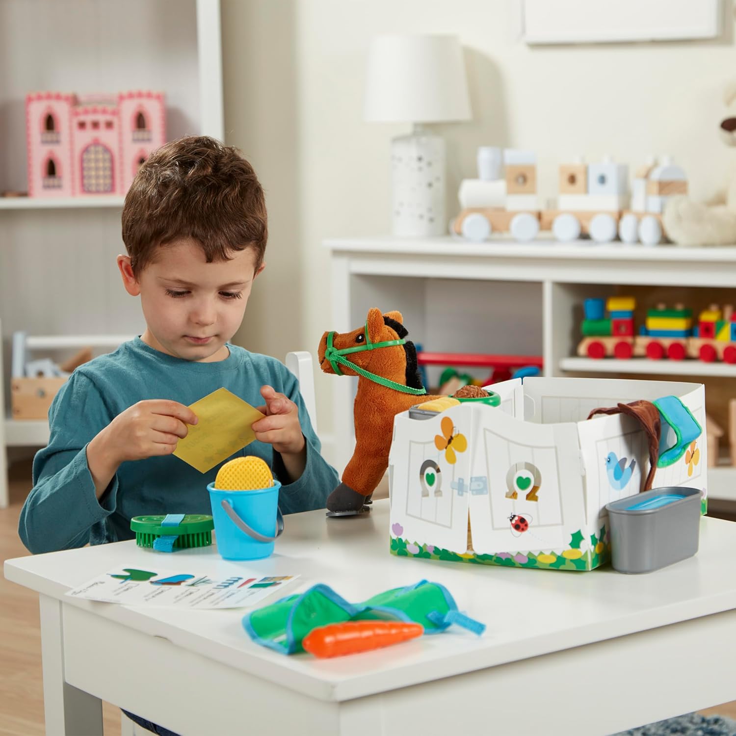 Thumbnail 6 de Melissa & Doug Feed & Groom Horse Care Play Set with Plush Horse (23 pcs)