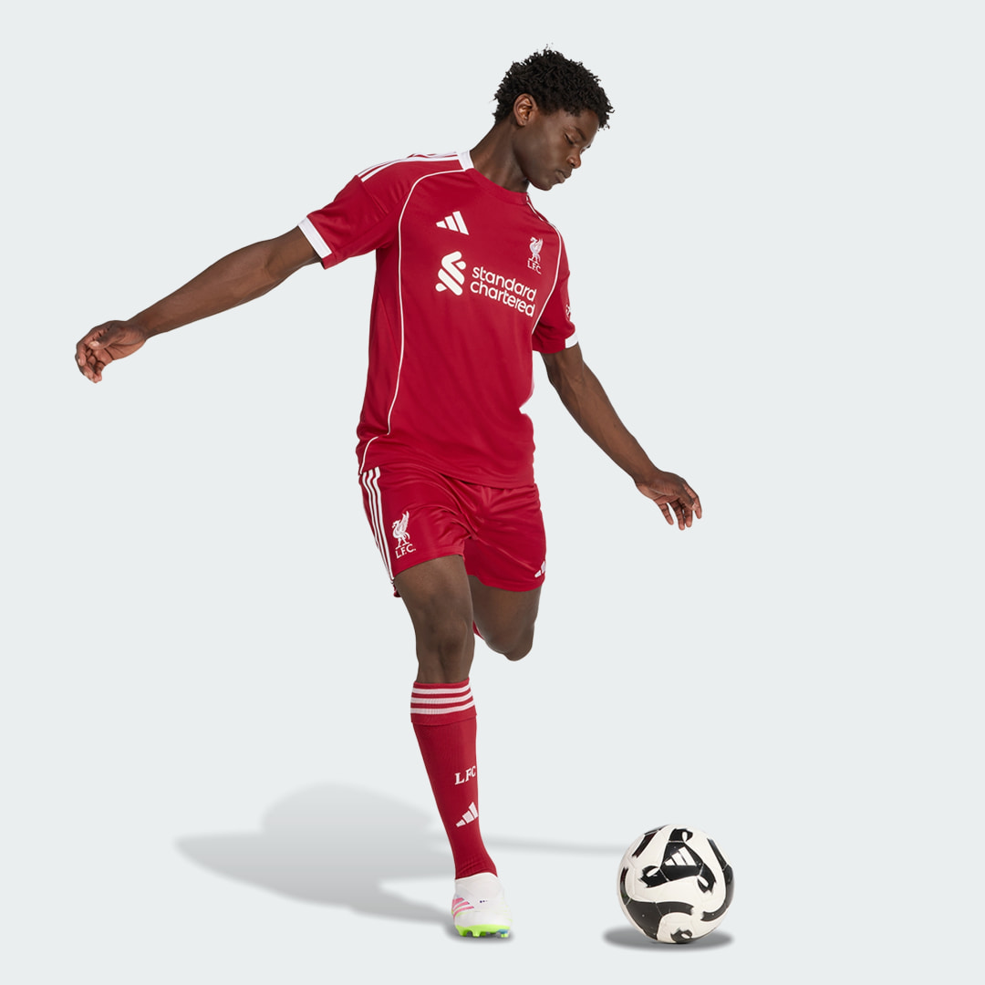 Detalle de adidas Pantalón corto Liverpool FC 25/26