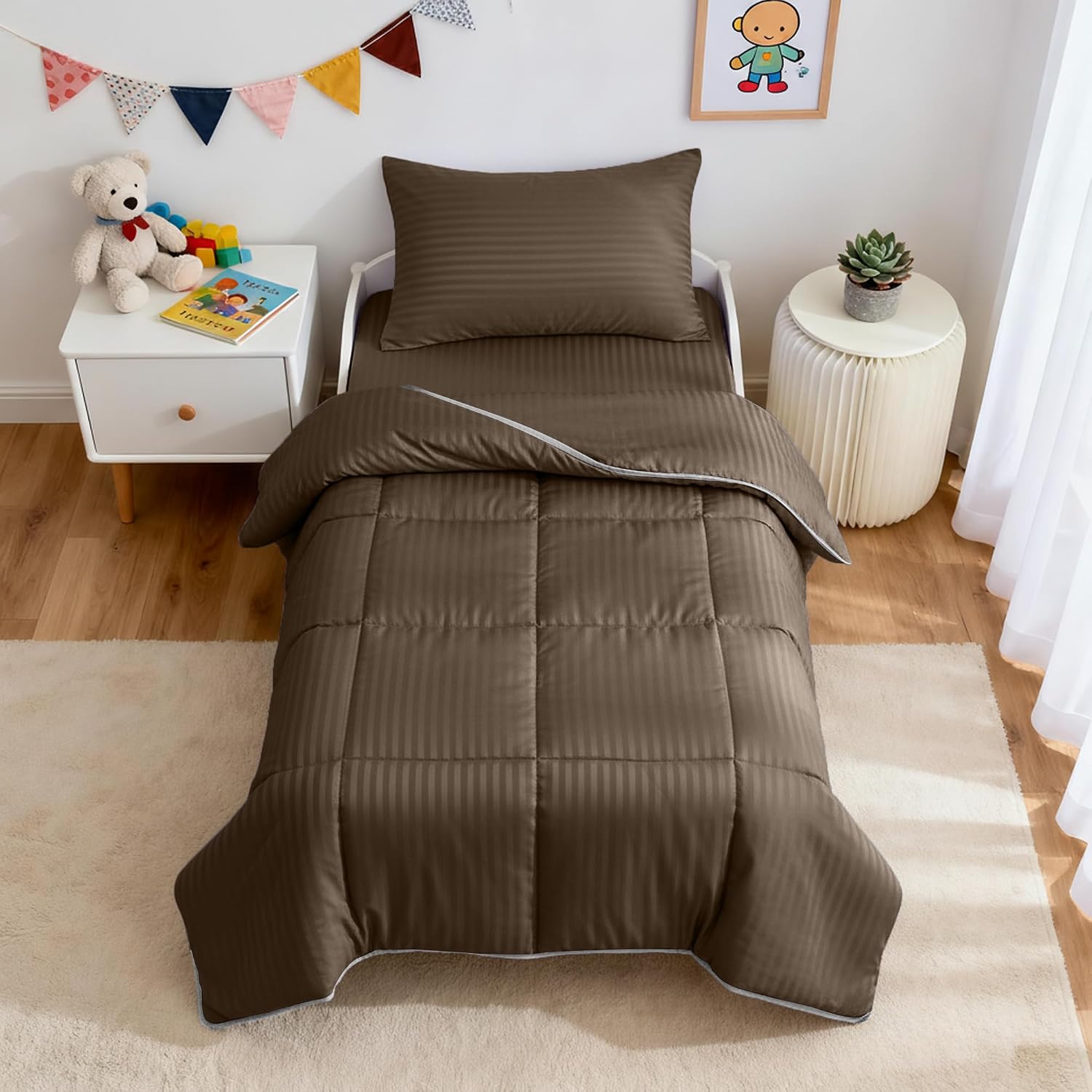 Detalle de ZPECC Toddler Bedding Set, 4-Piece