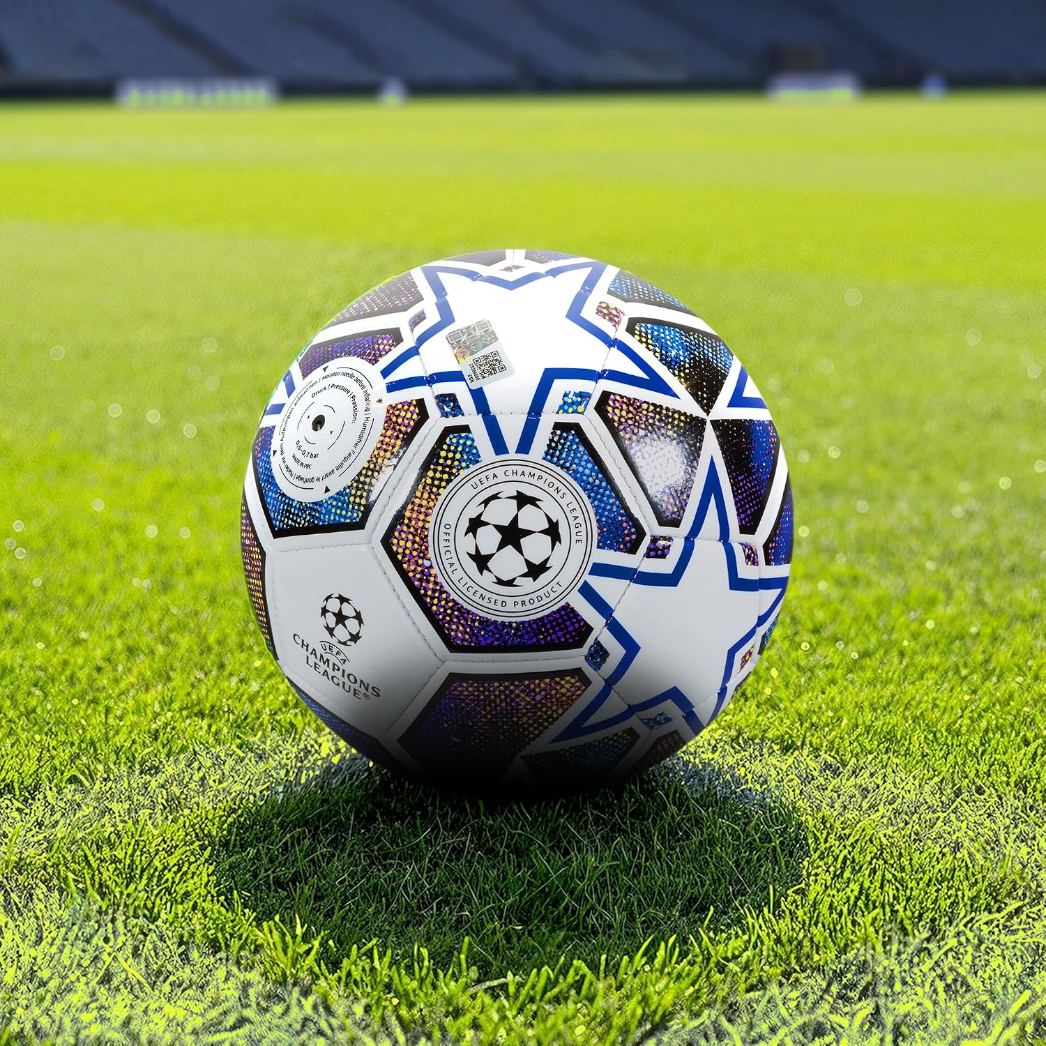 Detalle de Hy-Pro UEFA Champions League Football, Size 5, Star Design, White/Blue/Green