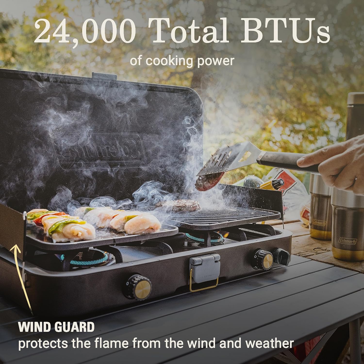 Detalle de Coleman 1900 Collection 3-in-1 Propane Camping Stove with Cast Iron Grill & Griddle Accessories (24,000 BTUs)