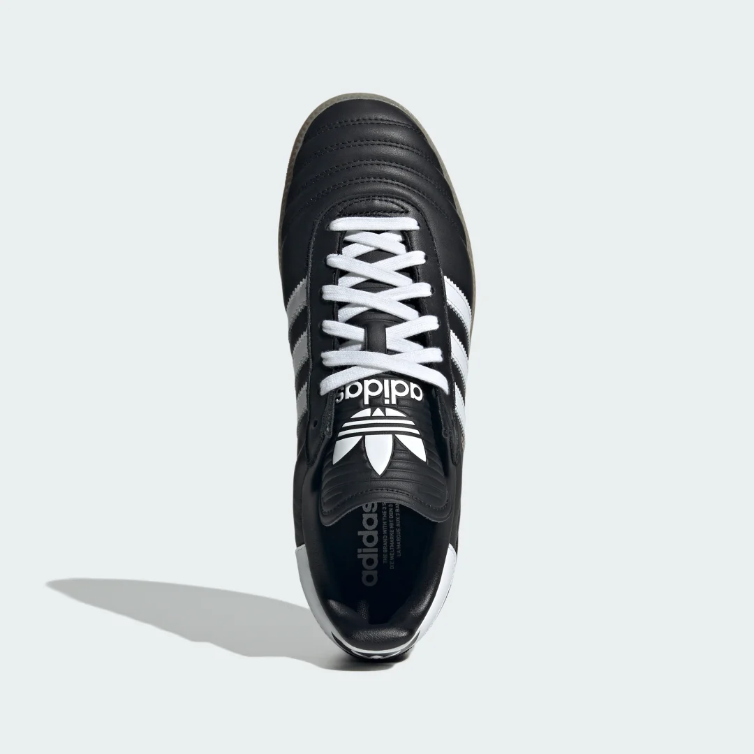 Detalle 2 de Adidas Samba JP en negro: un clásico atemporal para el día a día
