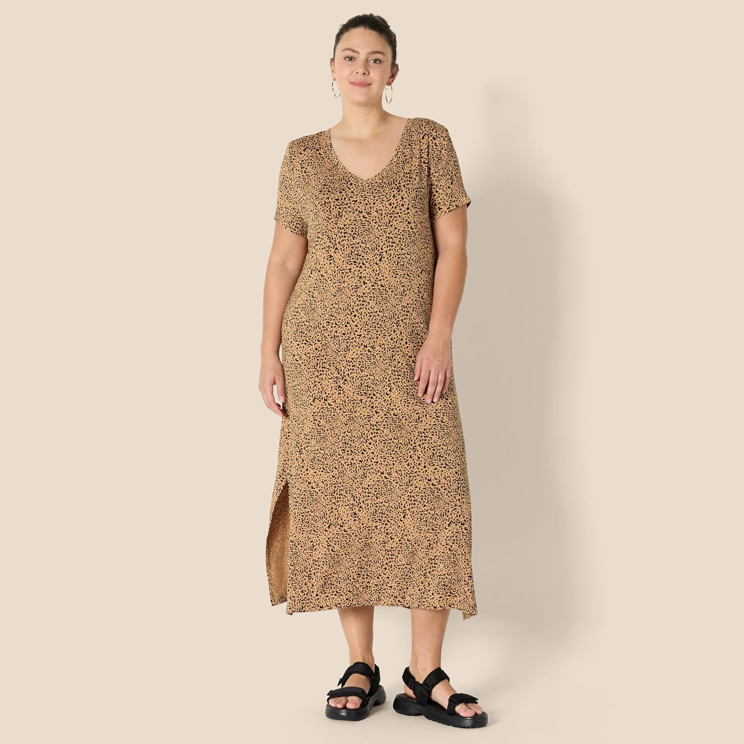 Detalle de Amazon Essentials Women's V-Neck Short-Sleeve T-Shirt Jersey Midi Dress