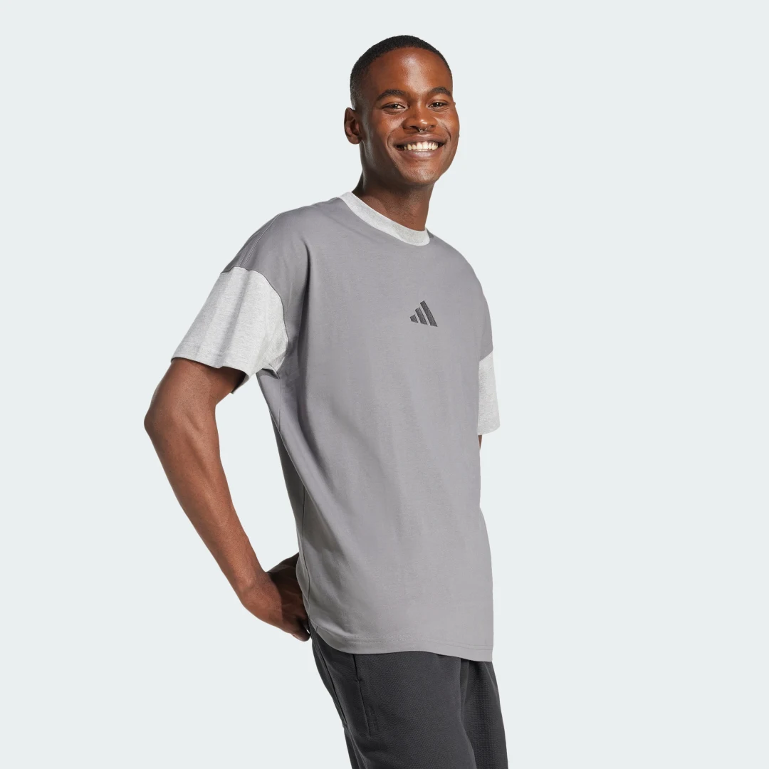 Detalle de Camiseta Adidas ALL SZN Colorblock – Gris