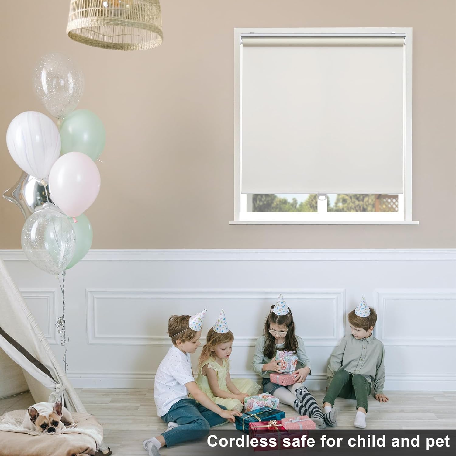 Detalle 2 de Sunoff Blackout Cordless Roller Shades (100% Blackout), Beige 22.5" x 72